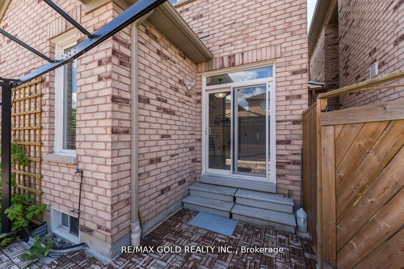 Photo 47 of 7 Percy Gate, Brampton, Fletcher's Meadow — HOMEH