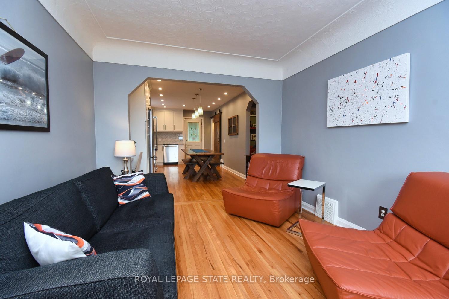 Photo 10 of 152 Glencairn Avenue, Hamilton, Bartonville — HOMEH