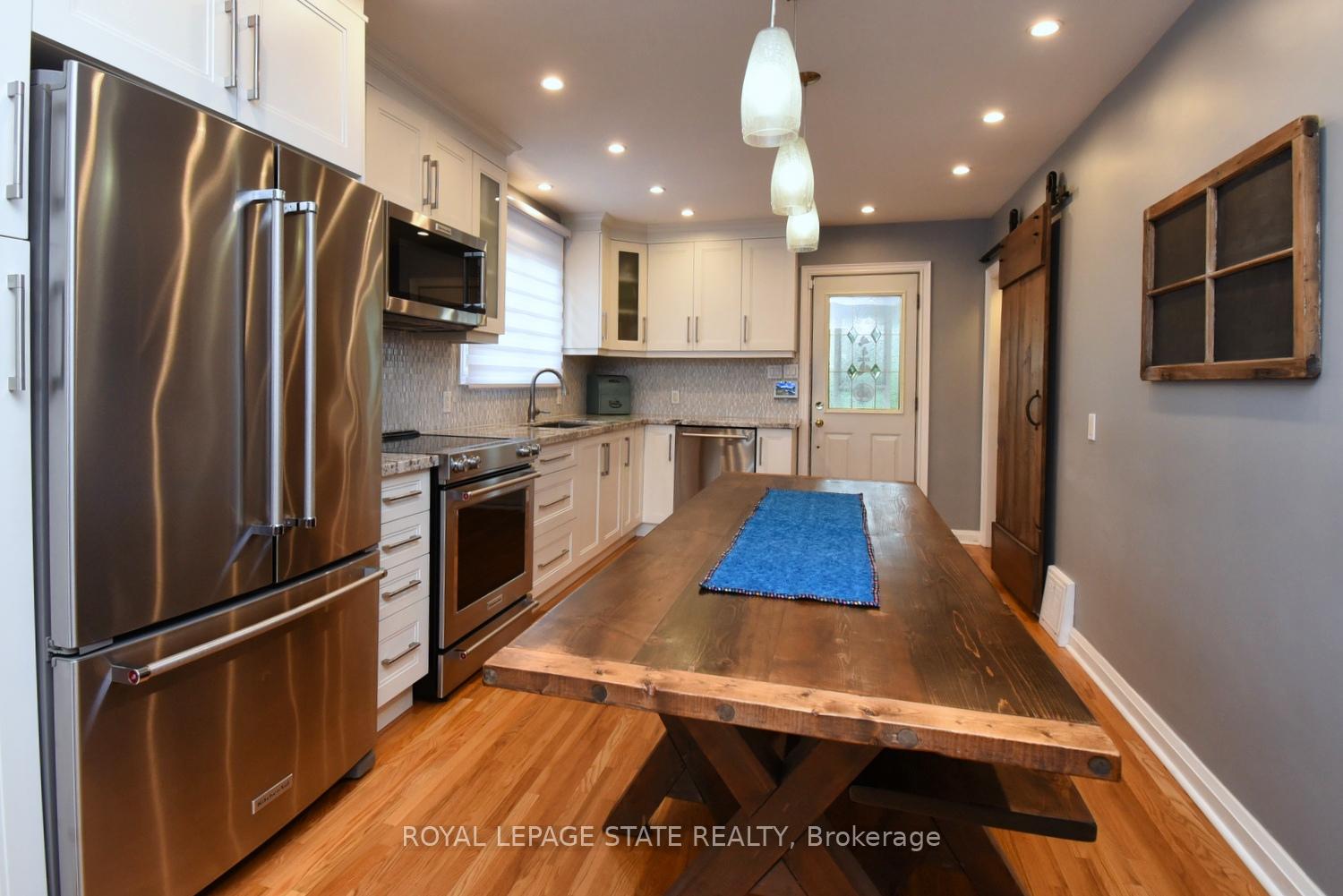 Photo 12 of 152 Glencairn Avenue, Hamilton, Bartonville — HOMEH