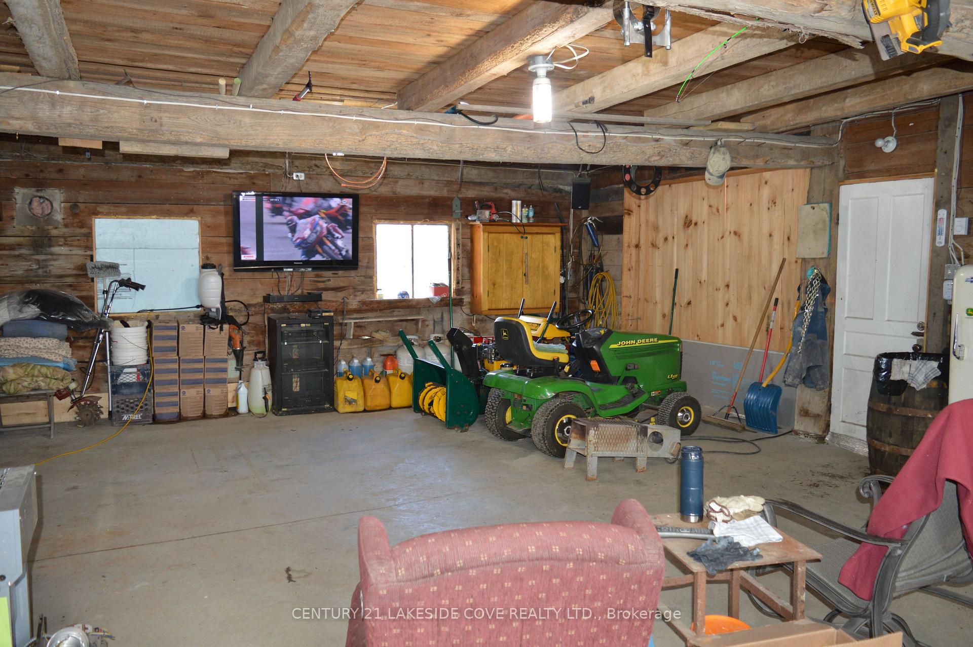Photo 29 of 2189 Concession 4 Road, Ramara, Brechin — HOMEH