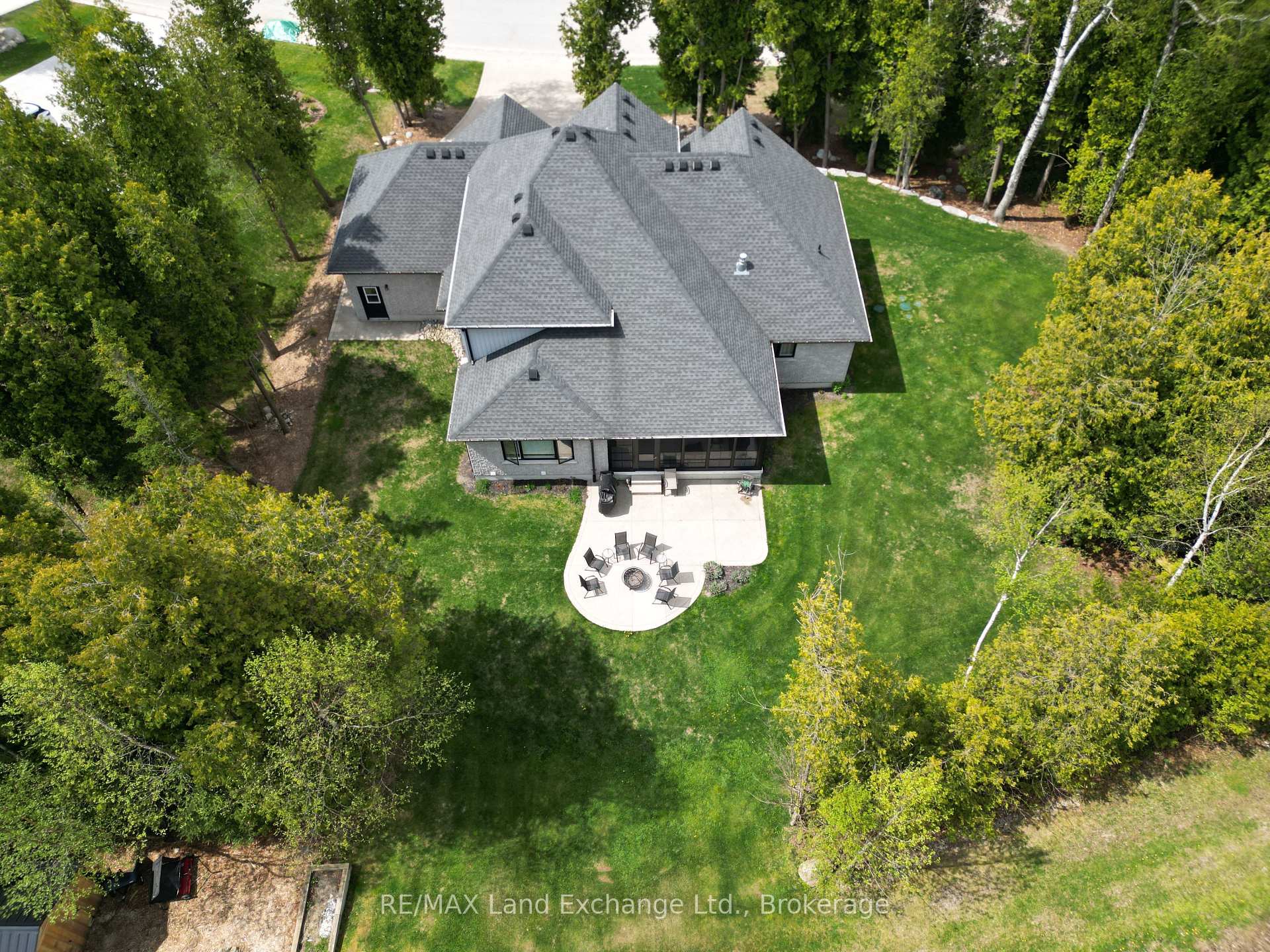 Photo 6 of 158 Upper Lorne Beach Road, Kincardine — HOMEH