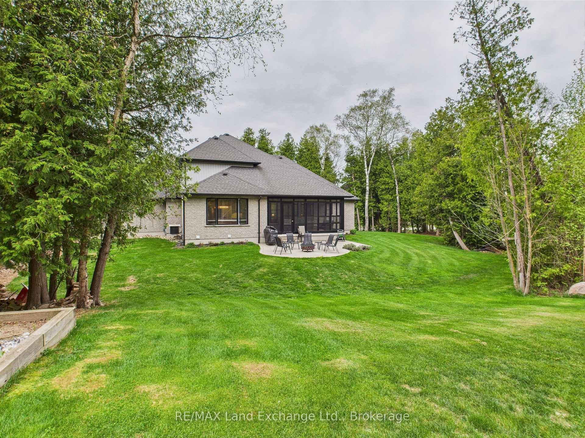 Photo 57 of 158 Upper Lorne Beach Road, Kincardine — HOMEH