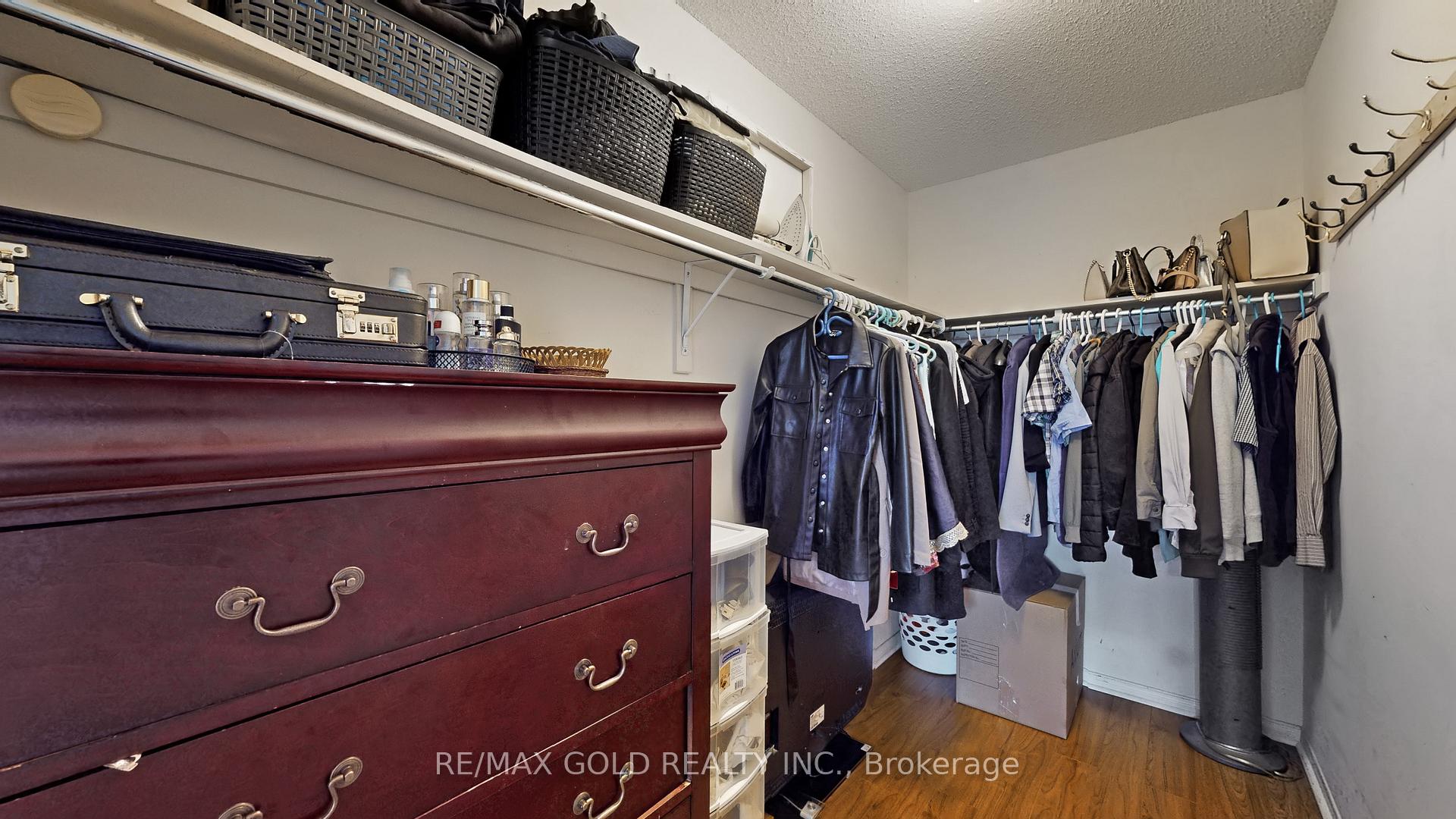 Photo 22 of 64 Sweet Clover Crescent, Brampton, Sandringham-Wellington — HOMEH