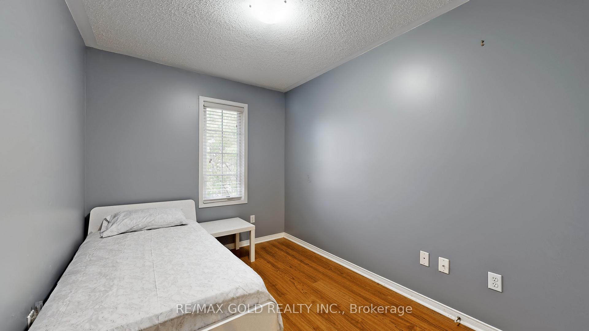 Photo 27 of 64 Sweet Clover Crescent, Brampton, Sandringham-Wellington — HOMEH