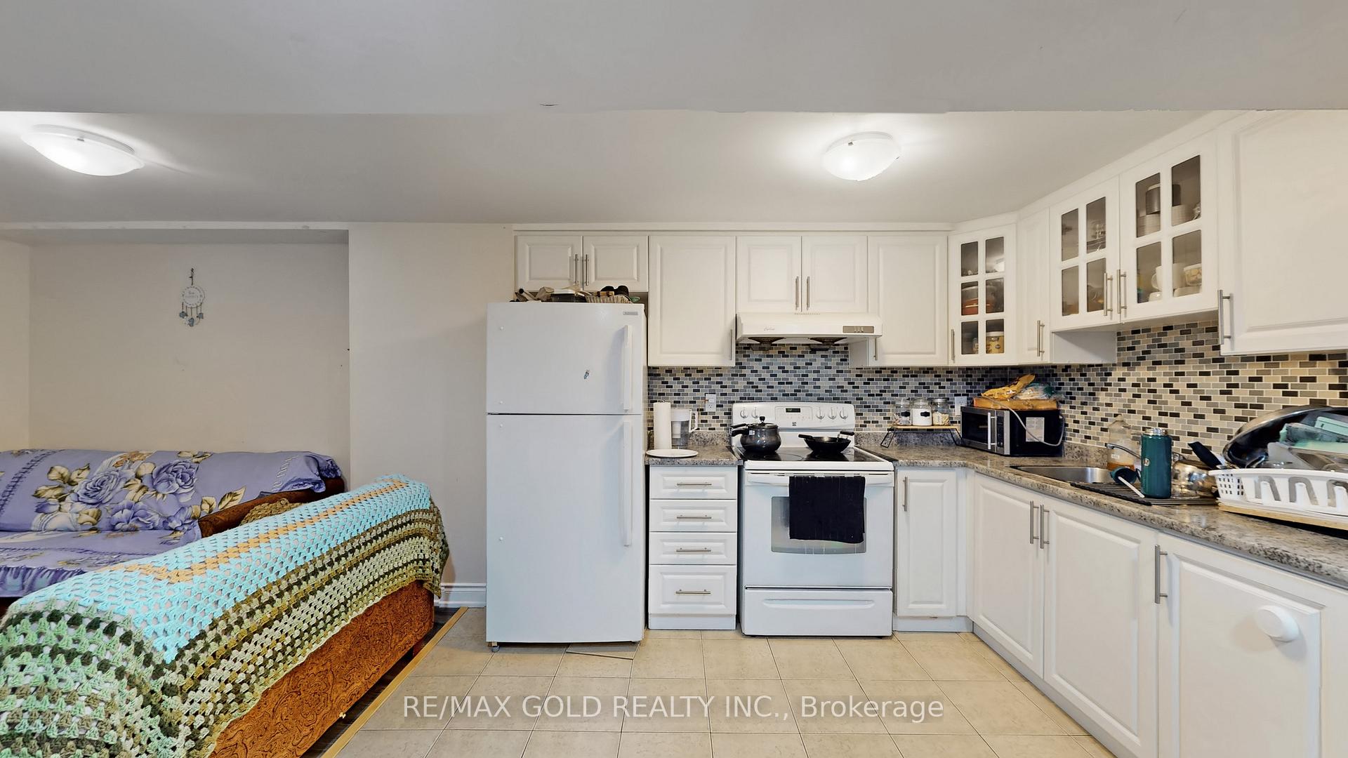 Photo 40 of 64 Sweet Clover Crescent, Brampton, Sandringham-Wellington — HOMEH