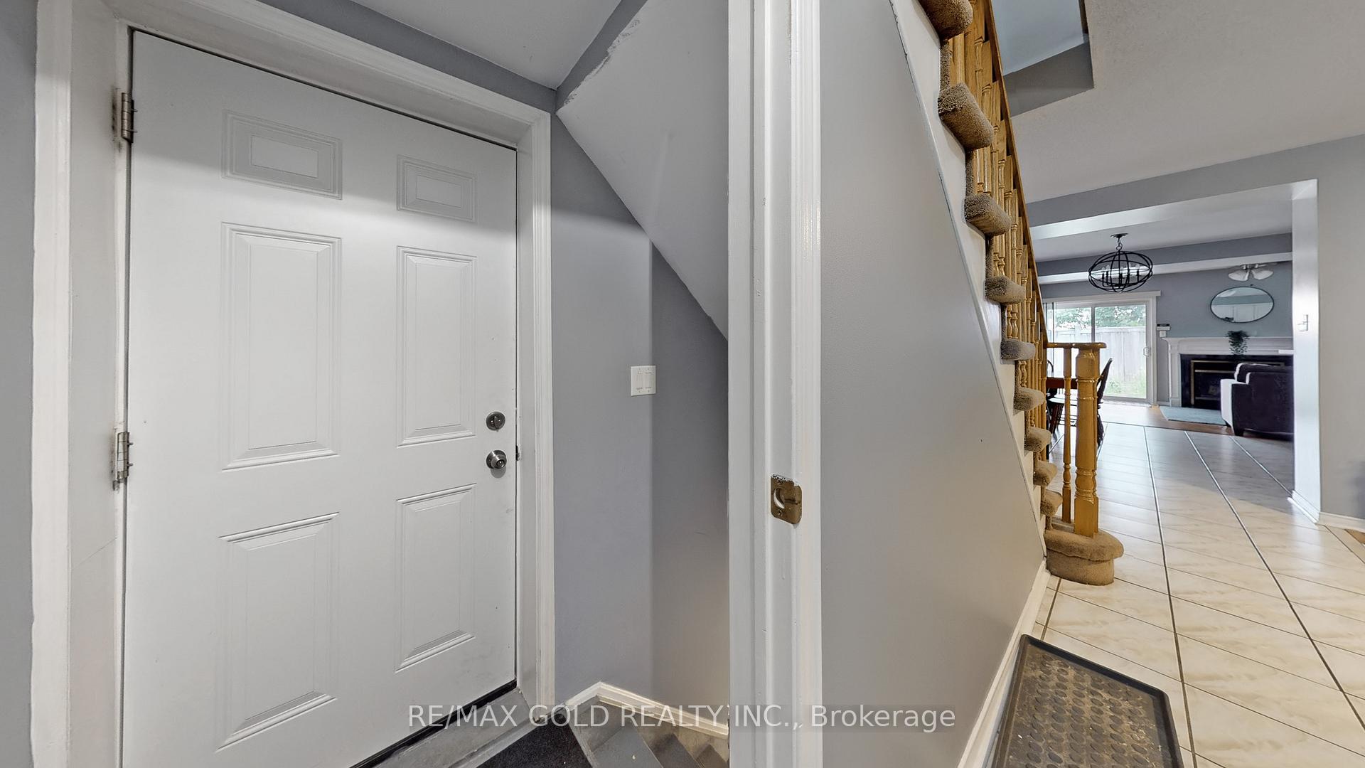 Photo 42 of 64 Sweet Clover Crescent, Brampton, Sandringham-Wellington — HOMEH