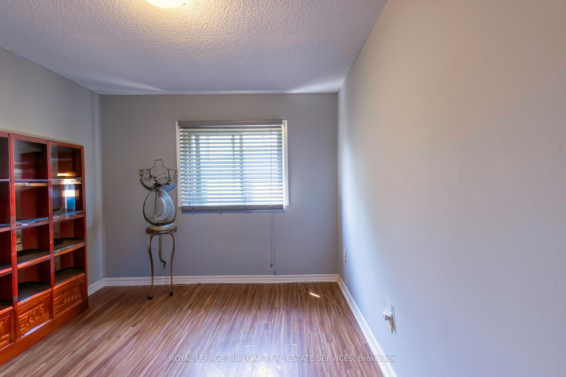 Photo 10 of Unit 16, 125 Bonaventure Drive, Hamilton, Gilbert — HOMEH