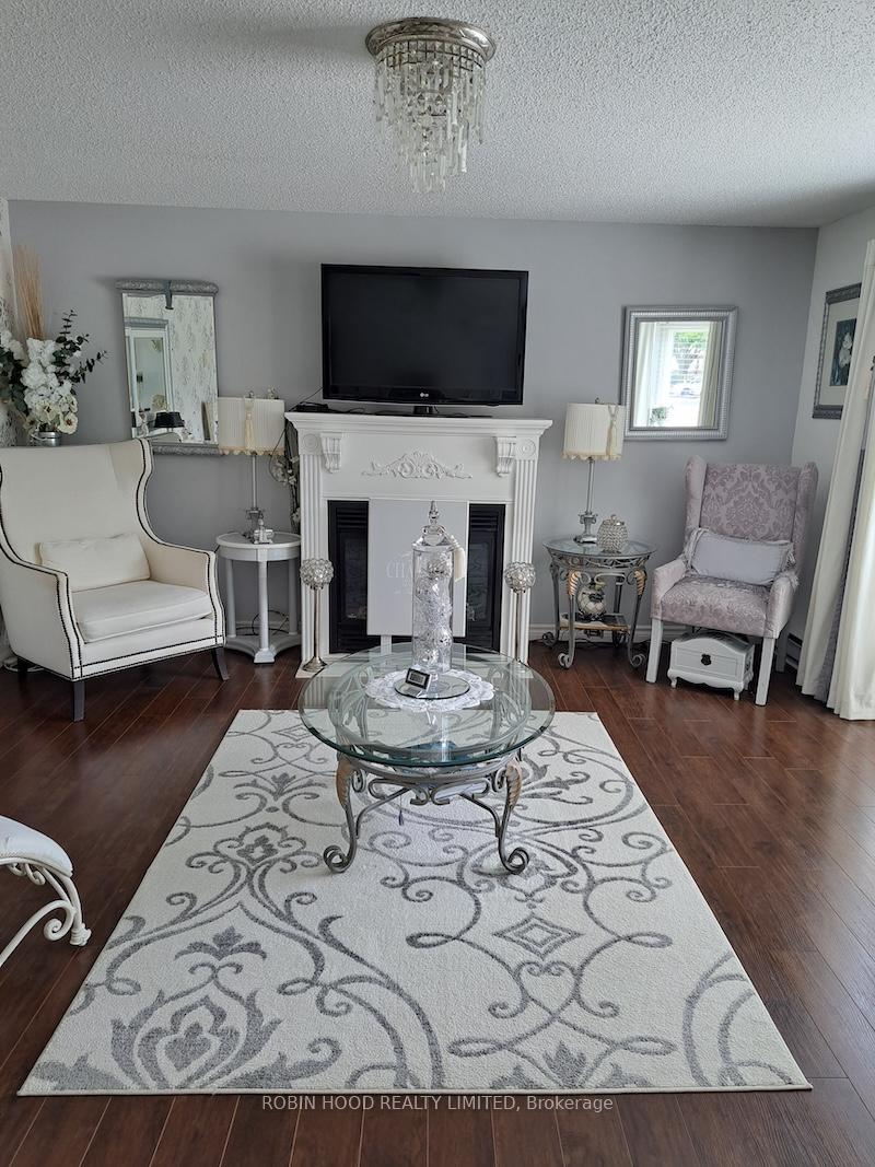 Photo 5 of 114 Wilmot Trail, Clarington, Newcastle — HOMEH