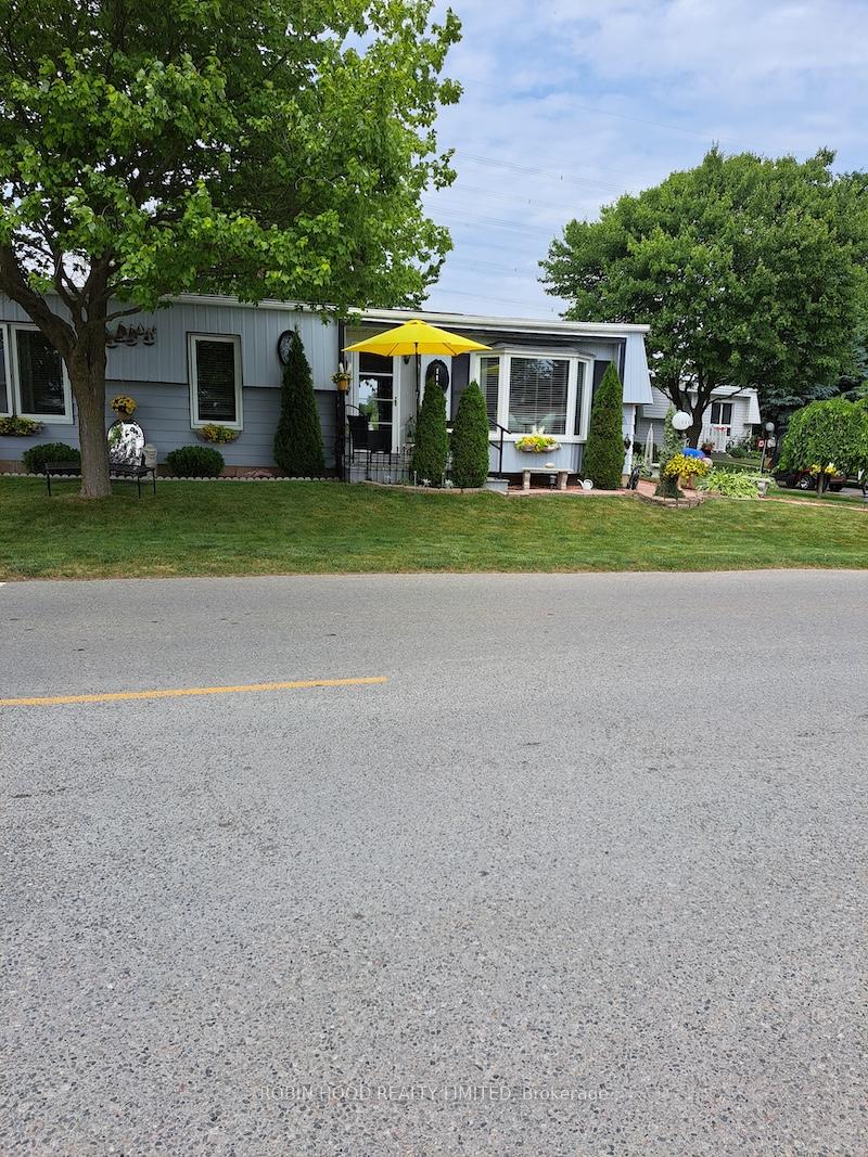 Photo 2 of 114 Wilmot Trail, Clarington, Newcastle — HOMEH