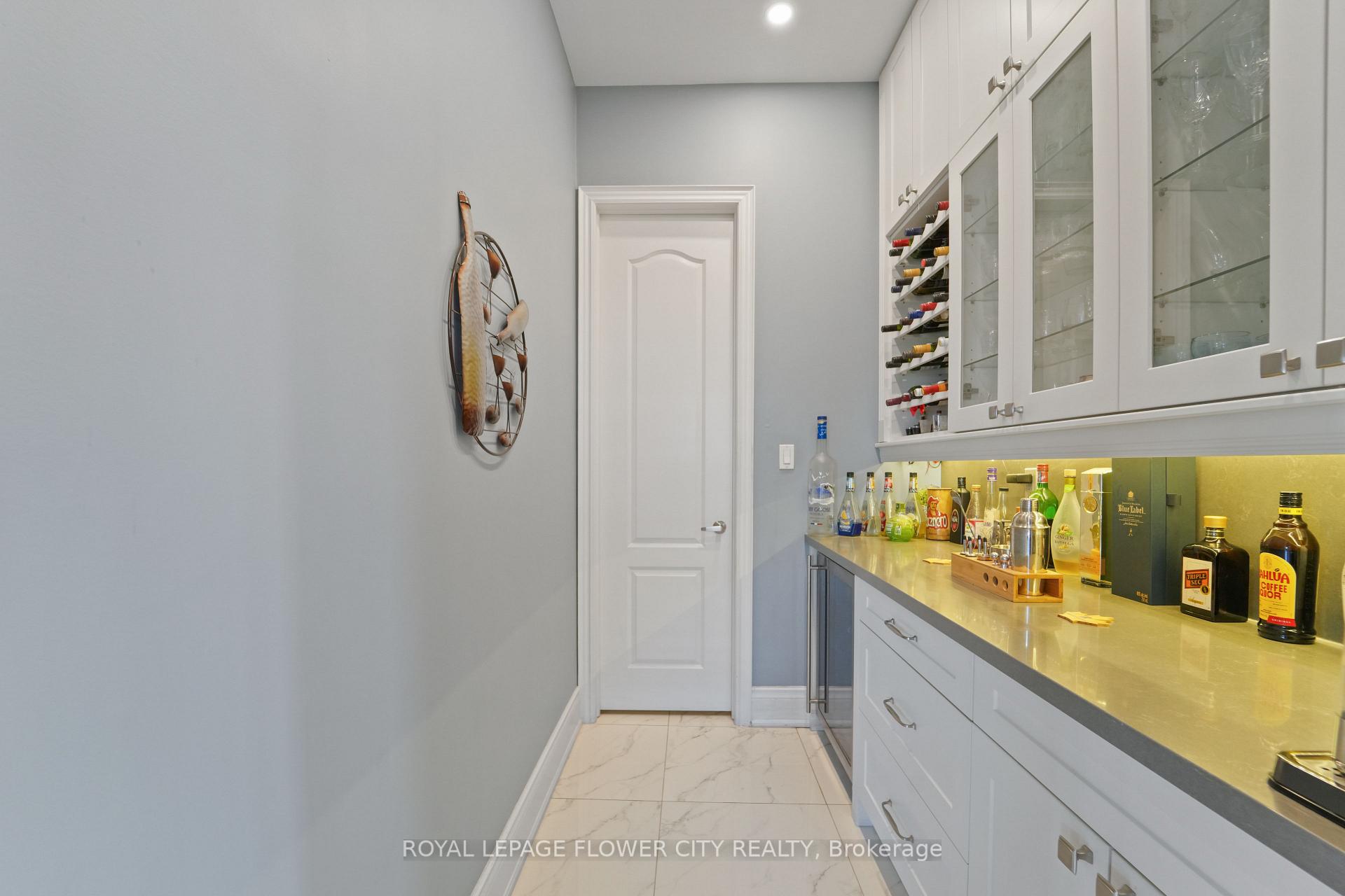 Photo 12 of 40 Quintette Close, Brampton, Toronto Gore Rural Estate — HOMEH