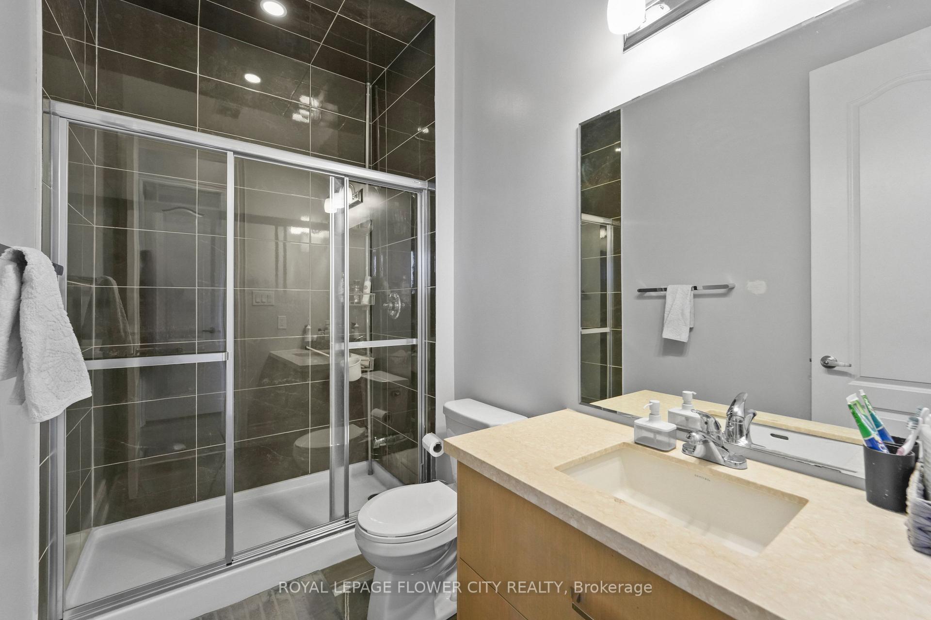 Photo 41 of 40 Quintette Close, Brampton, Toronto Gore Rural Estate — HOMEH
