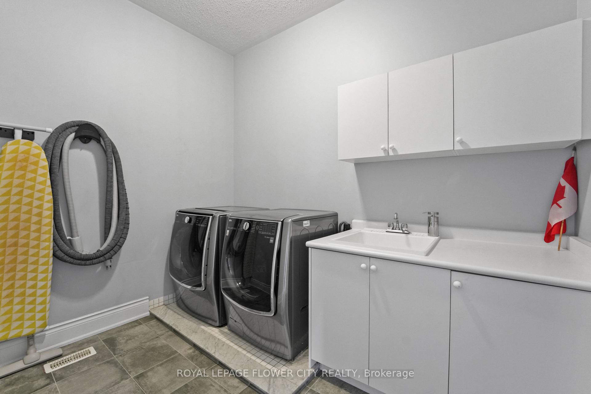 Photo 45 of 40 Quintette Close, Brampton, Toronto Gore Rural Estate — HOMEH