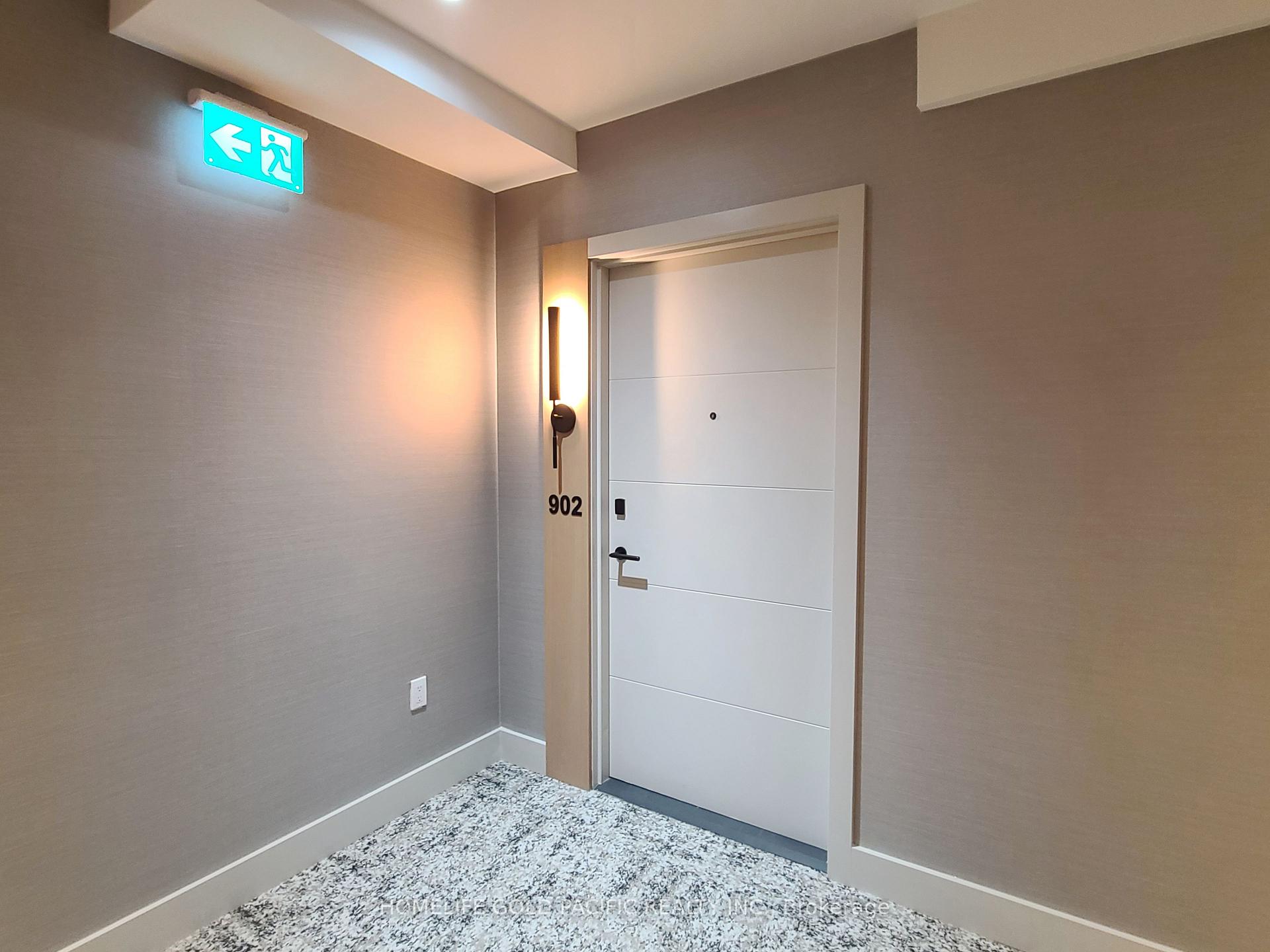 Photo 2 of Unit 902, 8 Manor Road W, Toronto, Yonge-Eglinton — HOMEH
