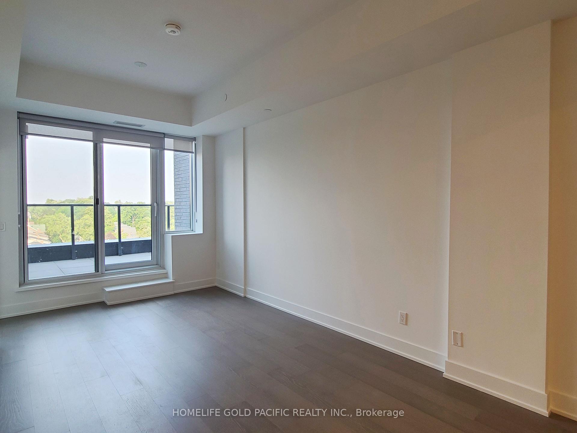 Photo 4 of Unit 902, 8 Manor Road W, Toronto, Yonge-Eglinton — HOMEH