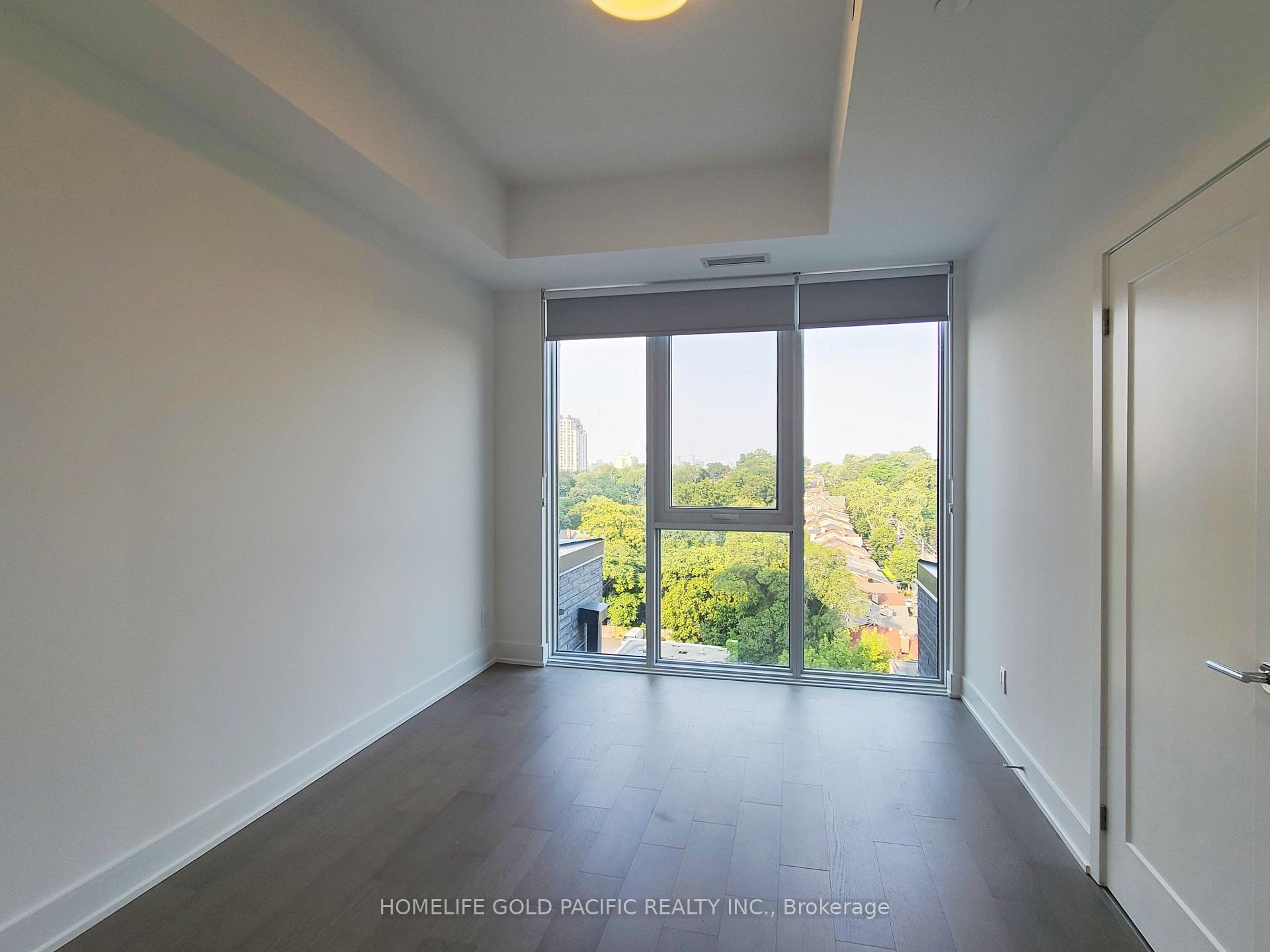 Photo 10 of Unit 902, 8 Manor Road W, Toronto, Yonge-Eglinton — HOMEH