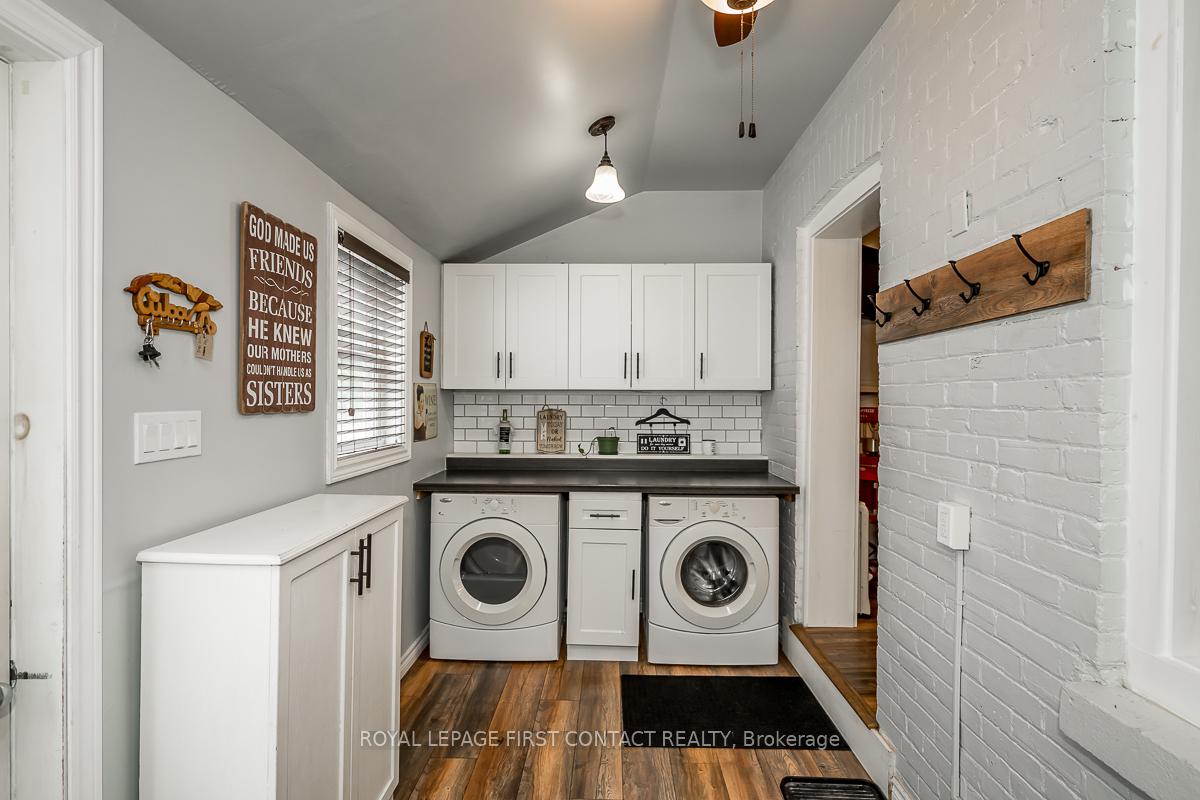 Photo 6 of 7424 County Rd 91, Clearview, Stayner — HOMEH