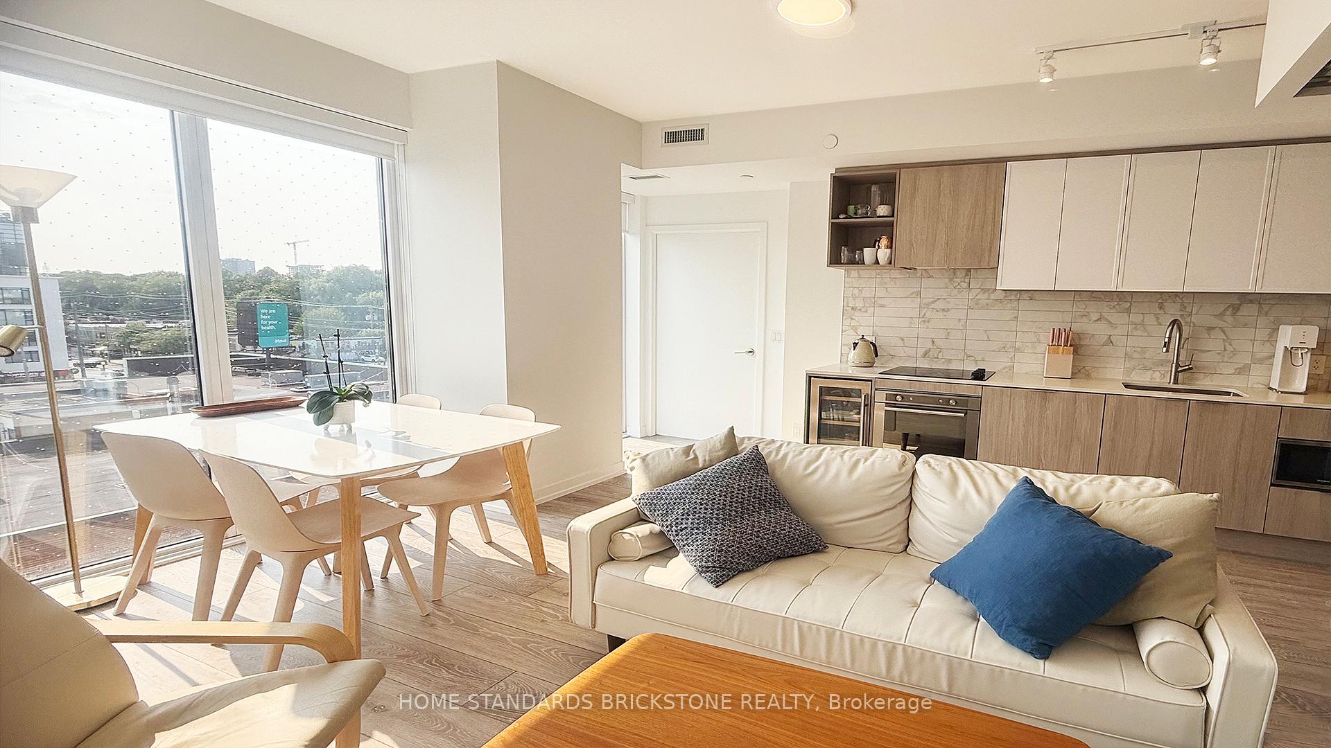 Photo 4 of Unit 512, 2020 Bathurst Street, Toronto, Humewood-Cedarvale — HOMEH