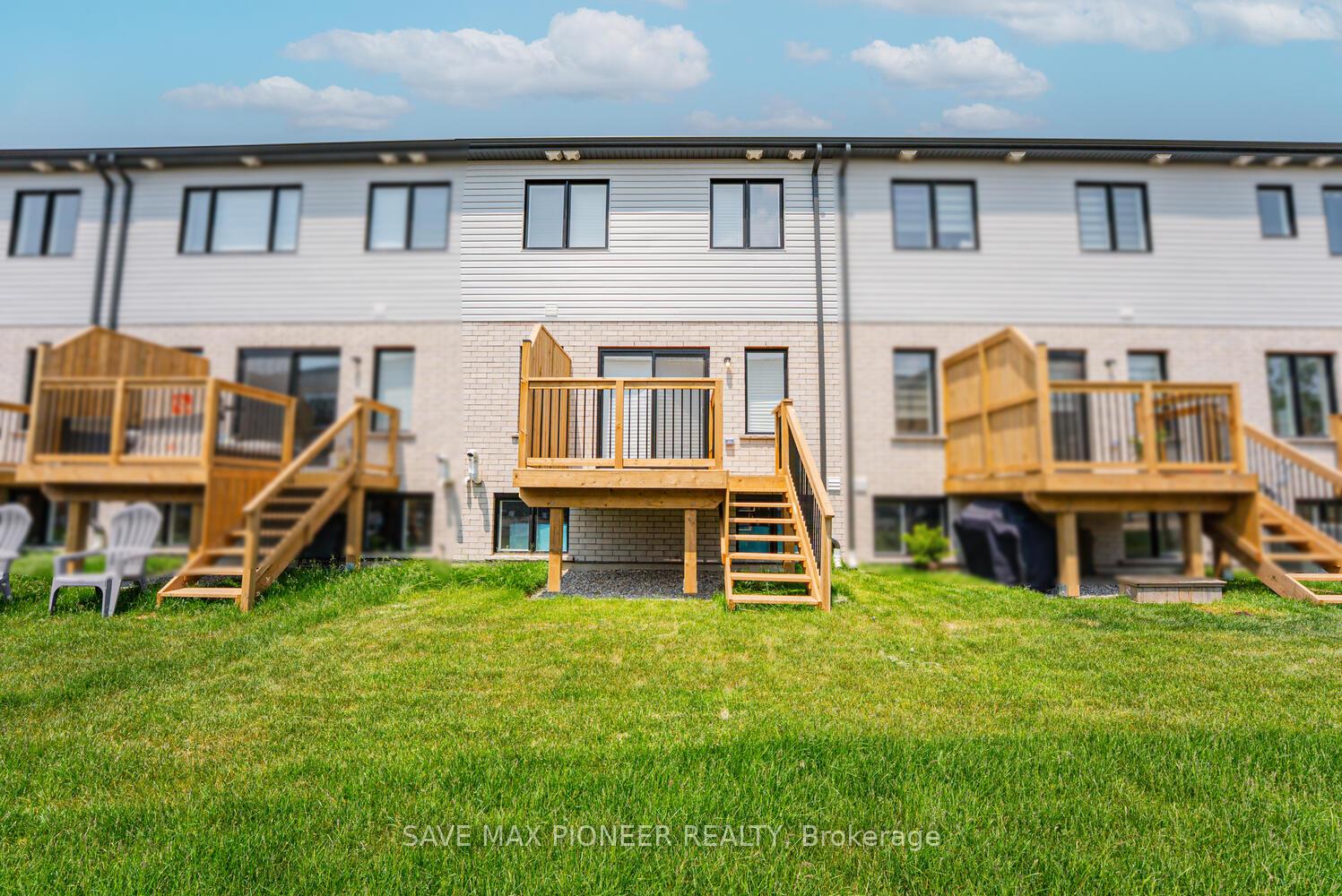 Photo 39 of 79 Queensbrook Crescent, Cambridge — HOMEH