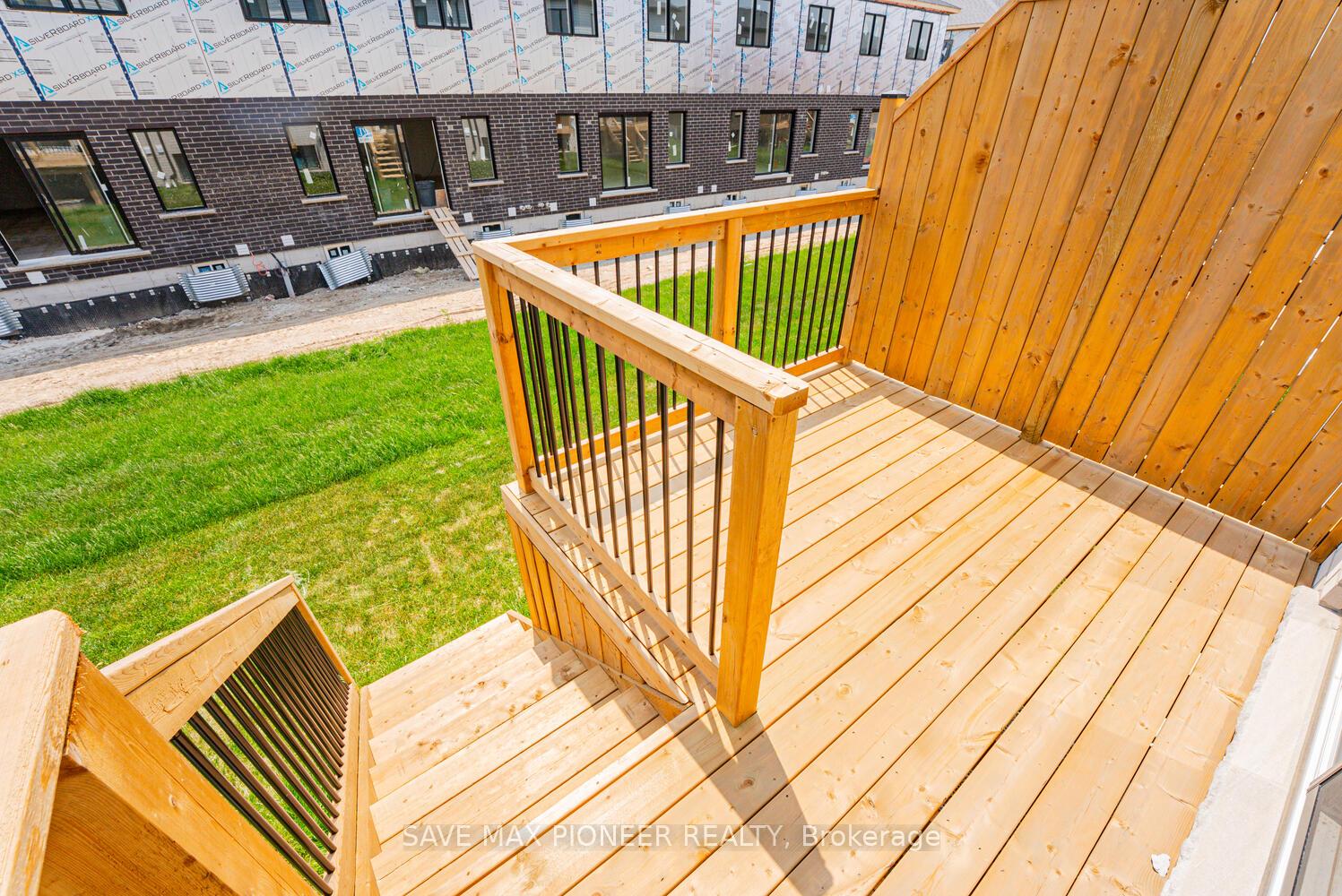Photo 42 of 79 Queensbrook Crescent, Cambridge — HOMEH