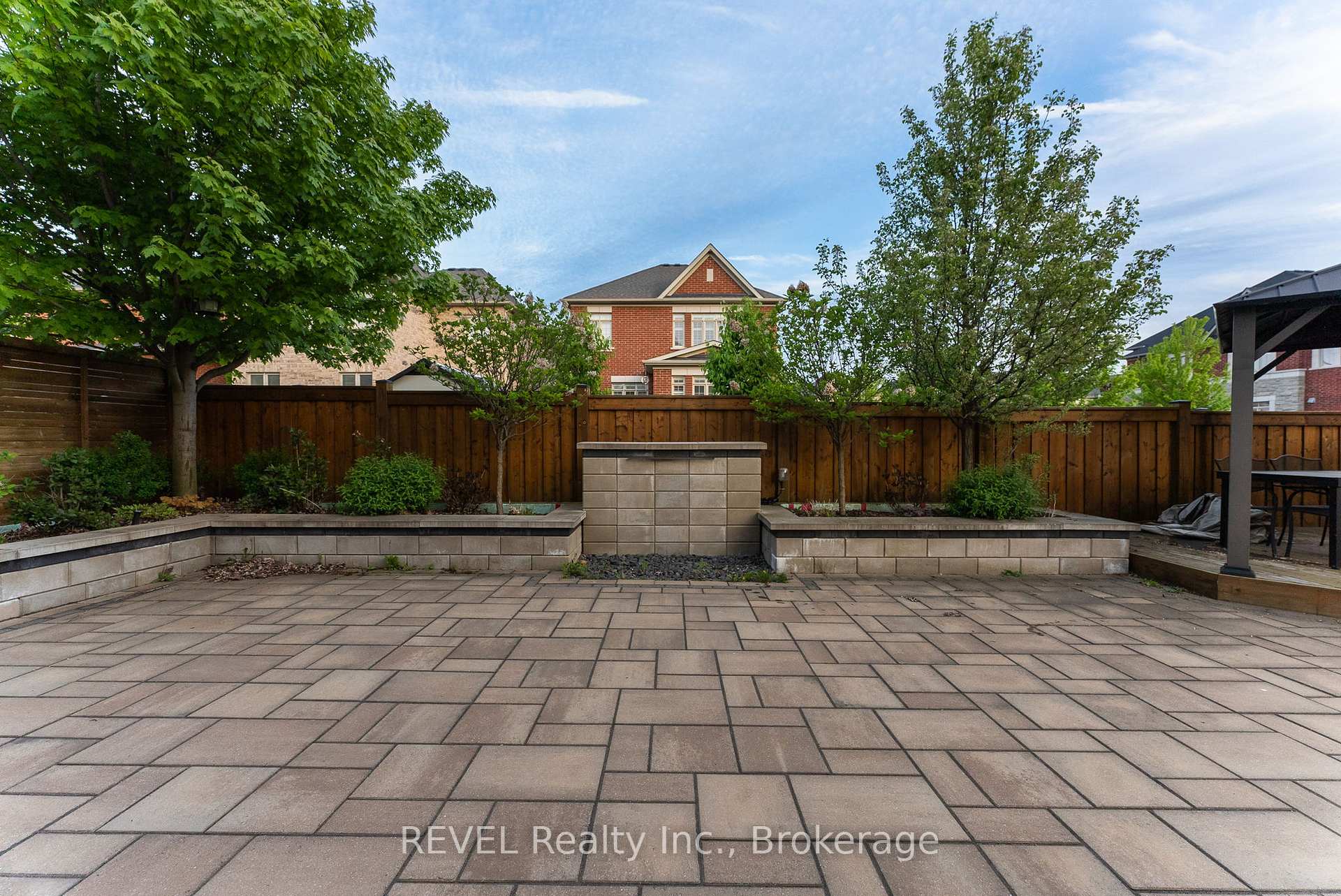Photo 47 of 15 Glengowan Street, Whitby, Taunton North — HOMEH