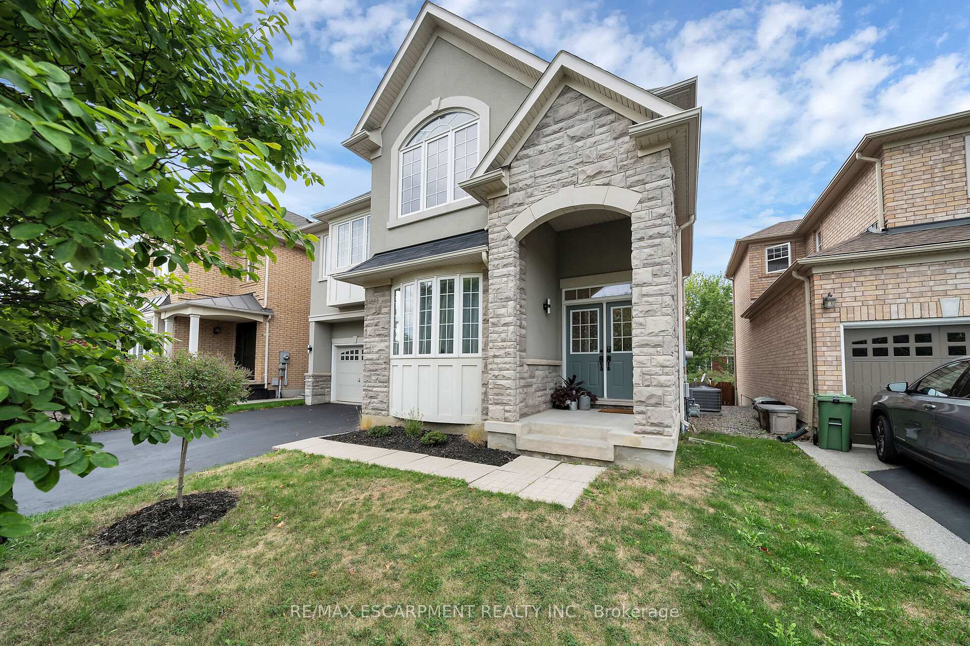 Photo 1 of 48 Montreal Circle, Hamilton, Winona Park — HOMEH