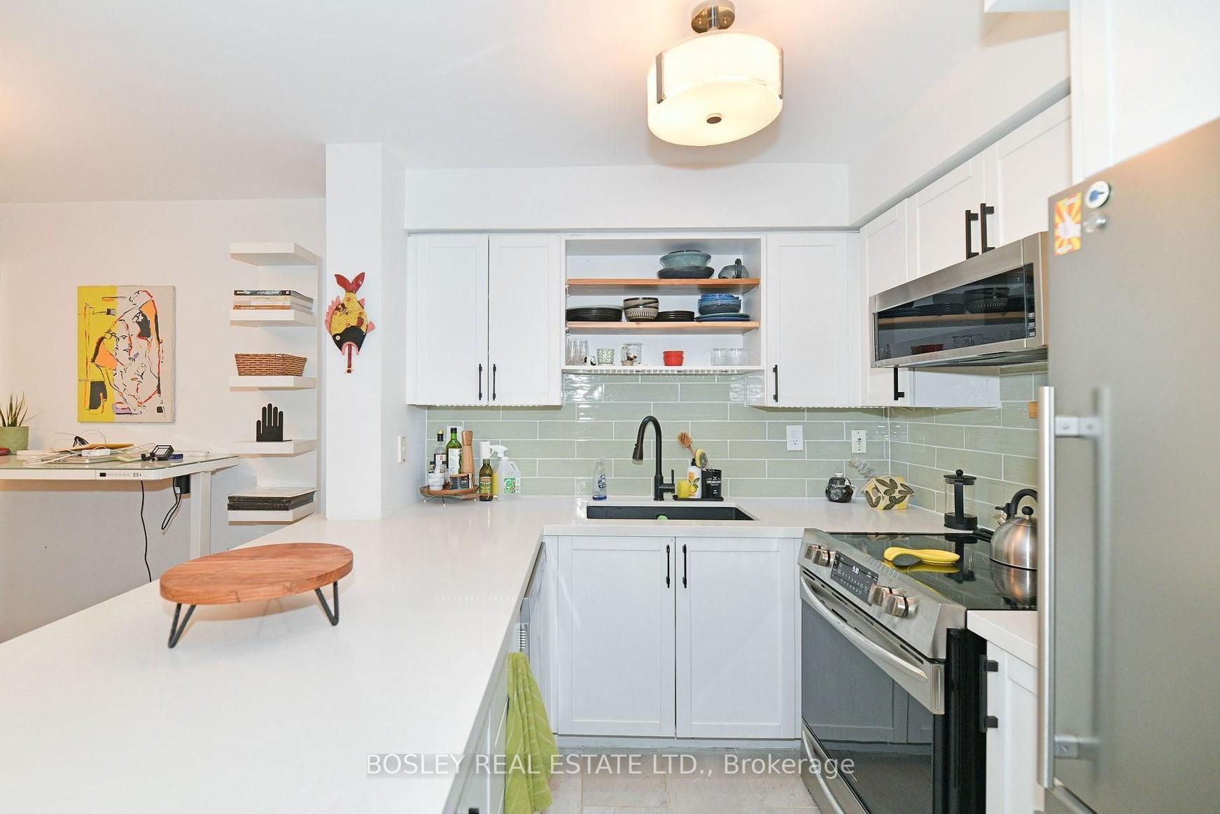 Photo 7 of Unit 310, 18 Stafford Street, Toronto, Niagara — HOMEH