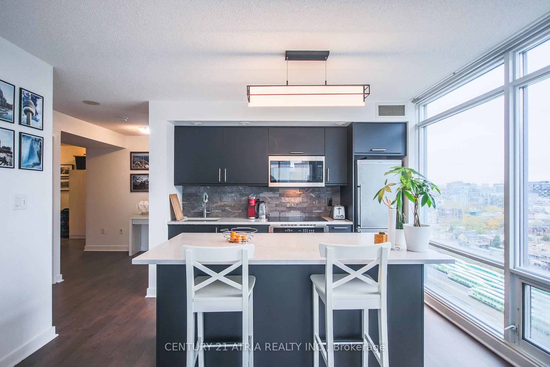 Photo 2 of Unit 1802, 25 Telegram Mews, Toronto, Waterfront Communities — HOMEH