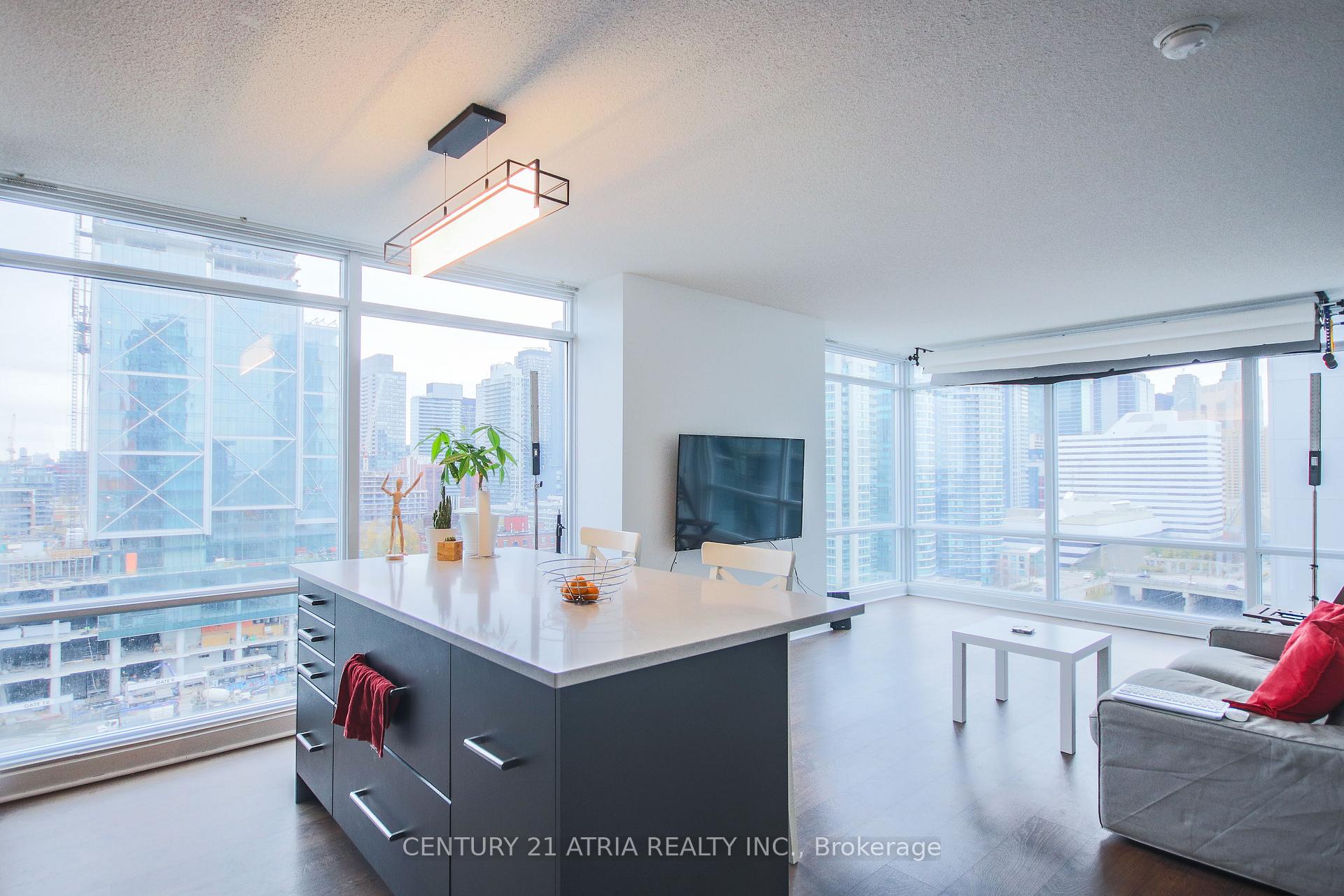 Photo 9 of Unit 1802, 25 Telegram Mews, Toronto, Waterfront Communities — HOMEH