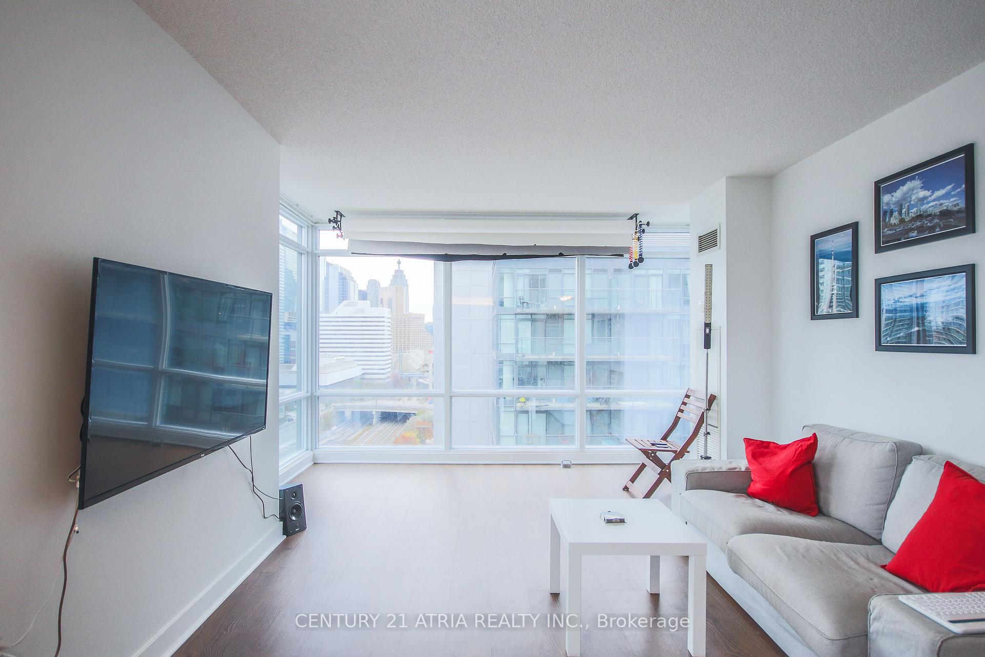 Photo 11 of Unit 1802, 25 Telegram Mews, Toronto, Waterfront Communities — HOMEH