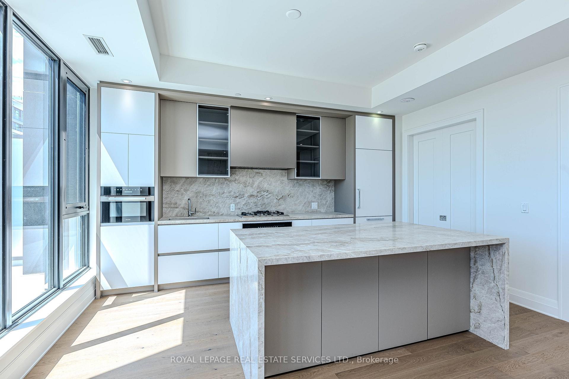 Photo 9 of Unit 605, 2 Forest Hill Road, Toronto, Forest Hill South — HOMEH