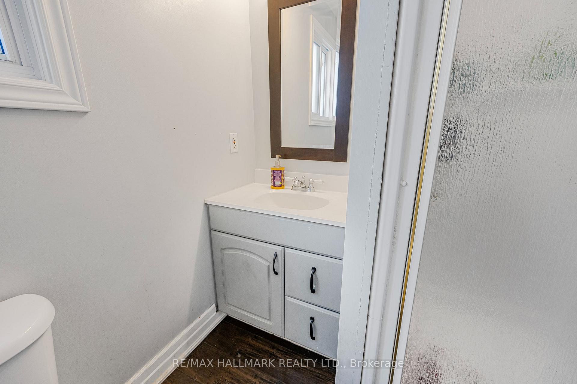 Photo 16 of 78 Marshall Street, Barrie, Allandale — HOMEH