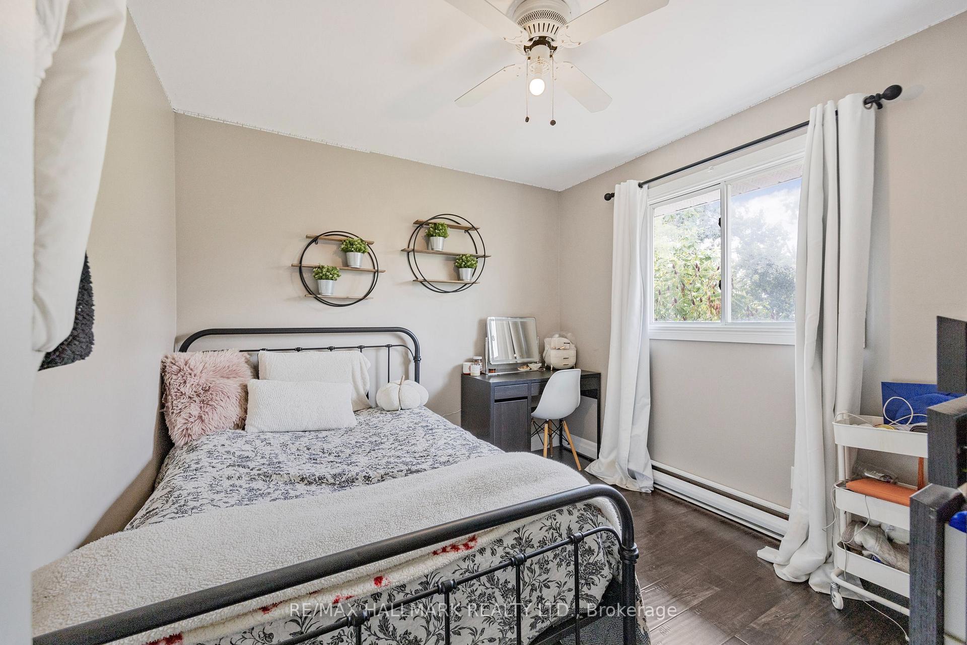 Photo 20 of 78 Marshall Street, Barrie, Allandale — HOMEH