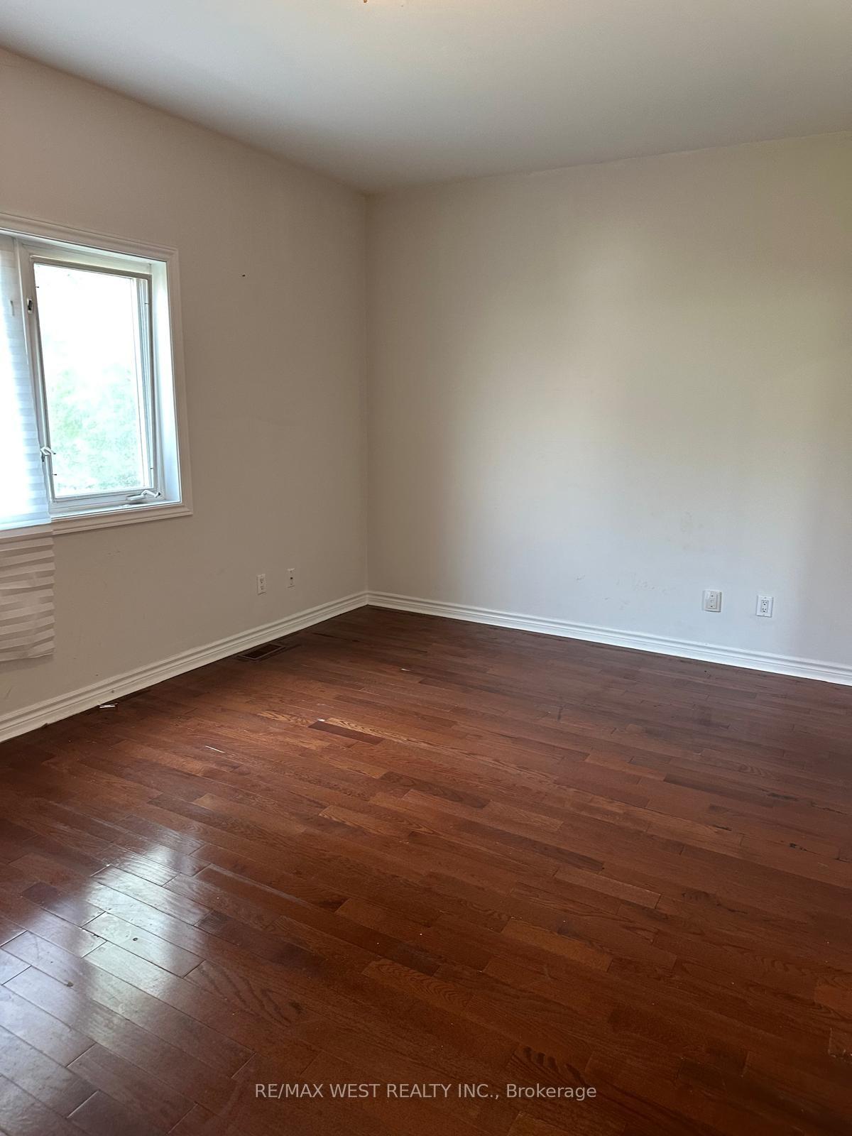 Photo 7 of Unit Main, 563 Ossington Avenue, Toronto, Palmerston-Little Italy — HOMEH