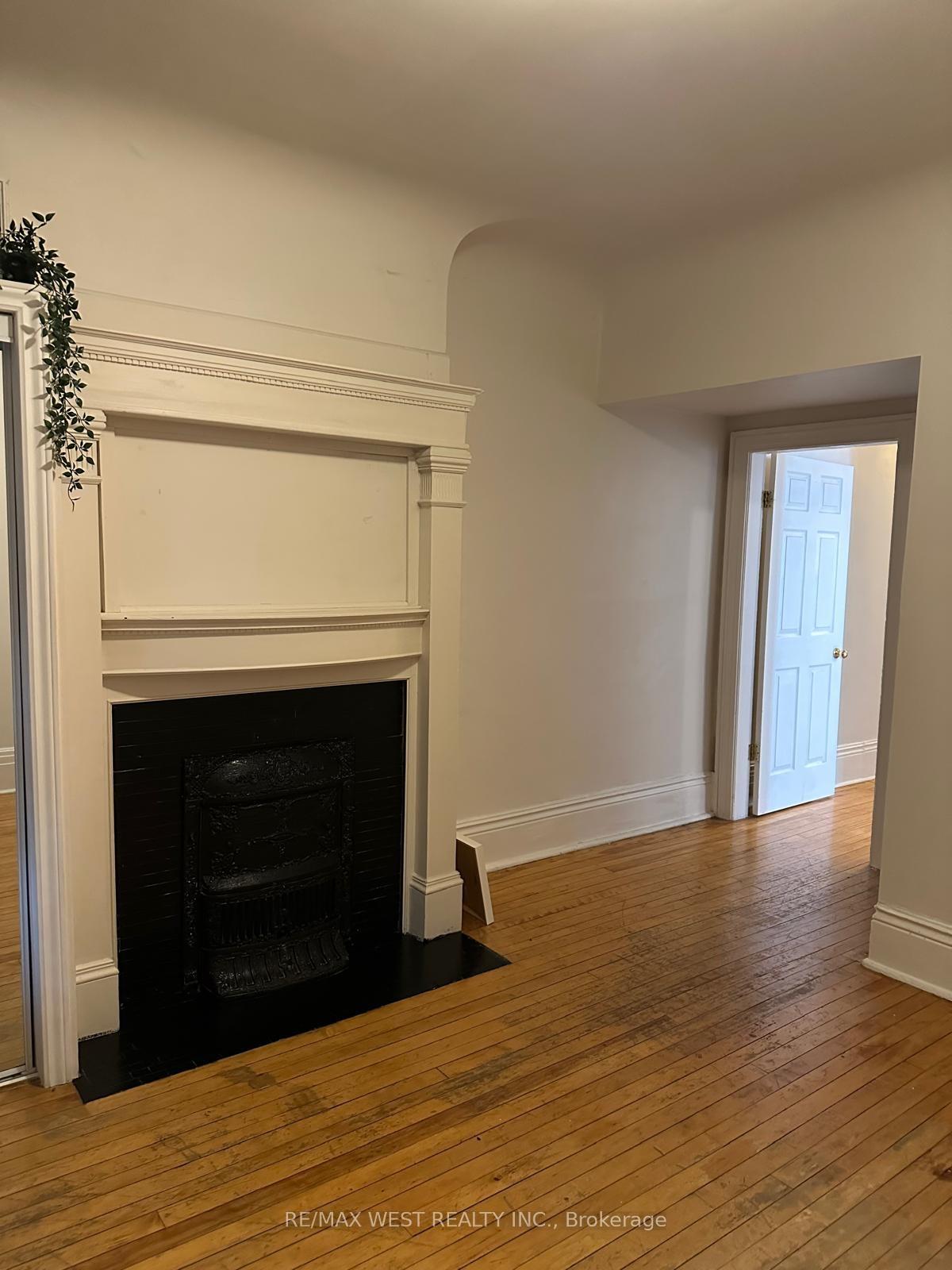 Photo 12 of Unit Main, 563 Ossington Avenue, Toronto, Palmerston-Little Italy — HOMEH