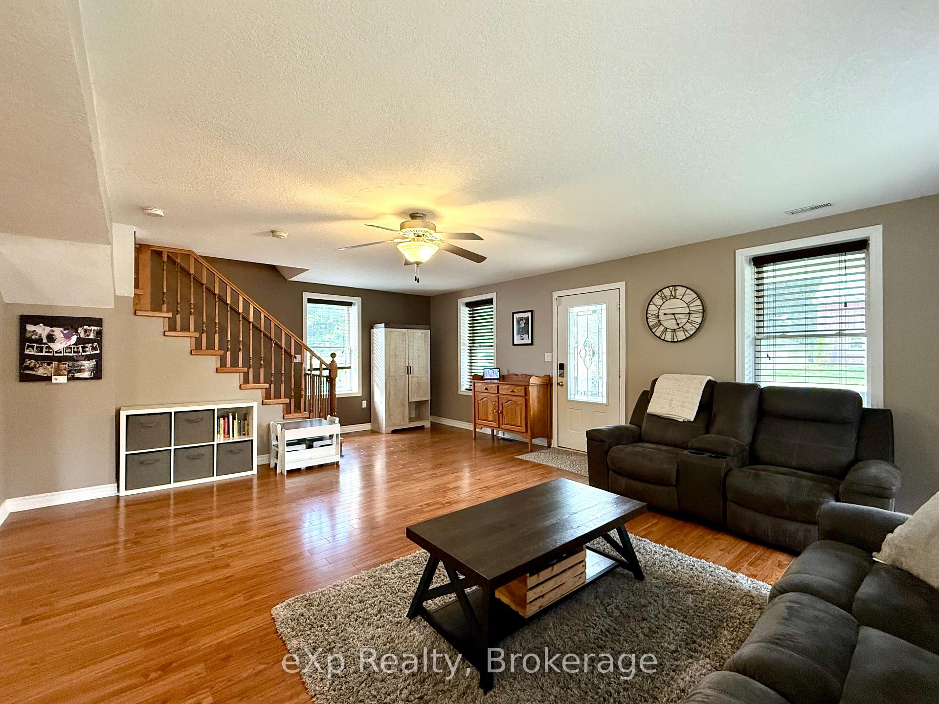 Photo 8 of 65 Elora Street N, Minto — HOMEH