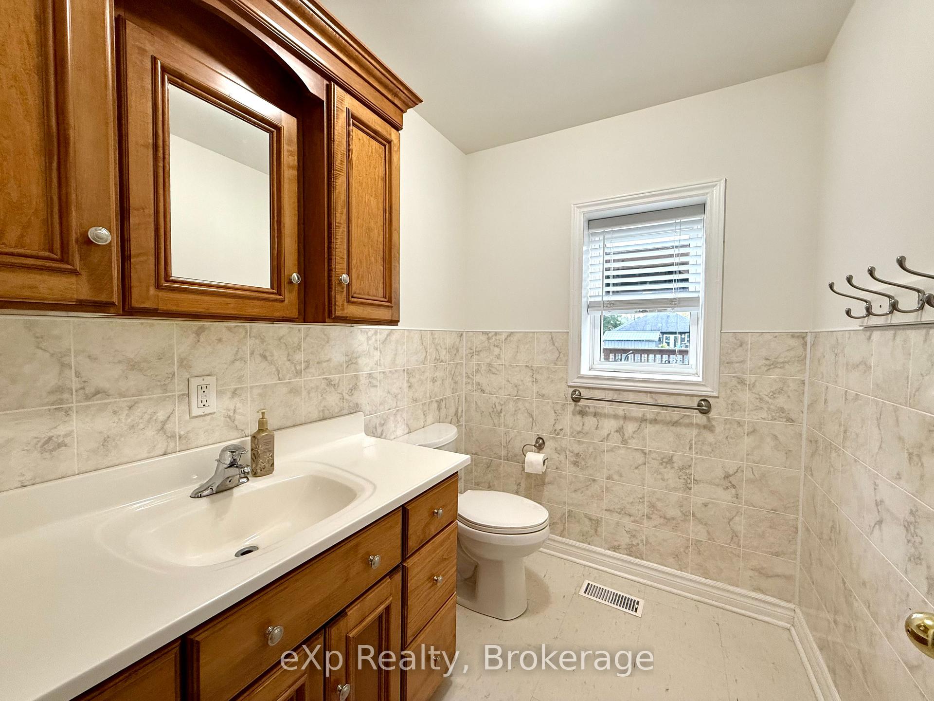 Photo 14 of 65 Elora Street N, Minto — HOMEH