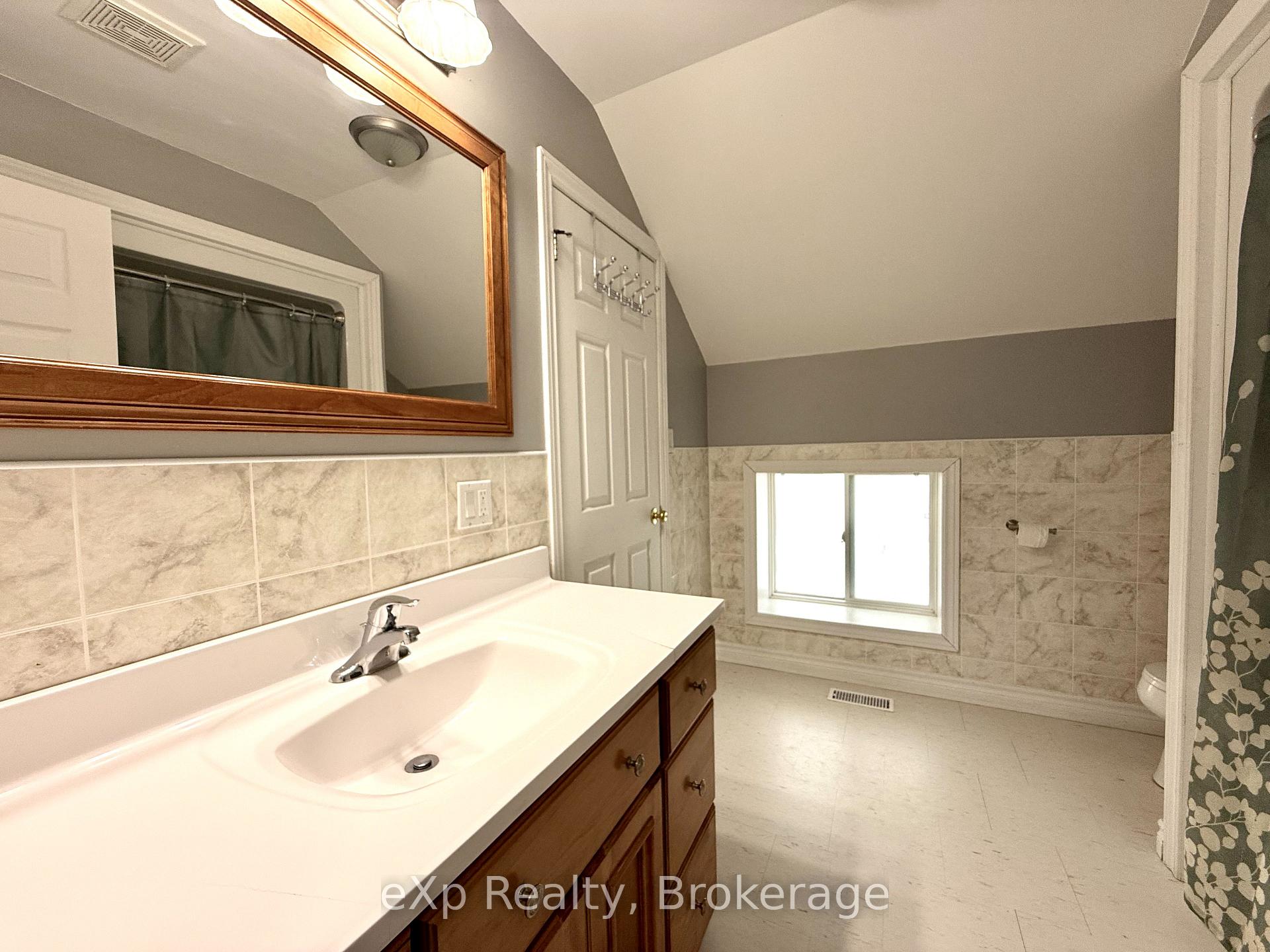 Photo 18 of 65 Elora Street N, Minto — HOMEH