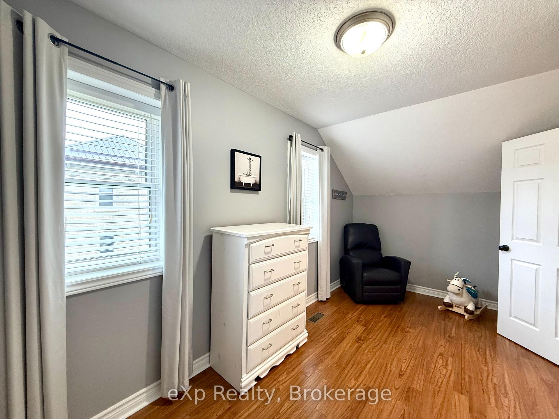 Photo 23 of 65 Elora Street N, Minto — HOMEH