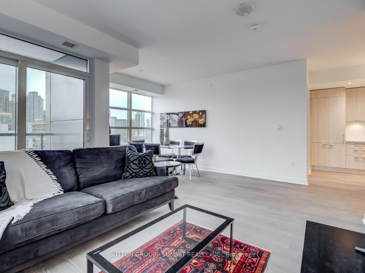 Photo 11 of Unit 1002, 501 Adelaide Street W, Toronto, Waterfront Communities — HOMEH