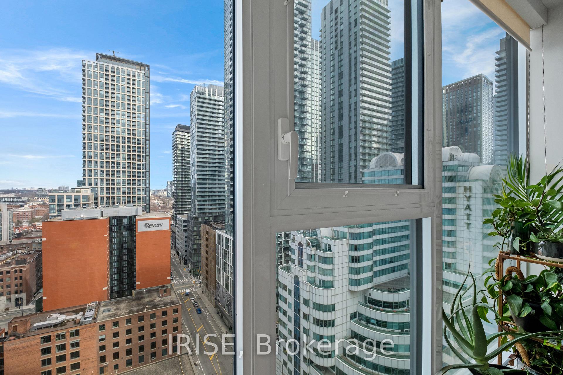 Photo 3 of Unit 1702, 357 King Street W, Toronto, Waterfront Communities — HOMEH