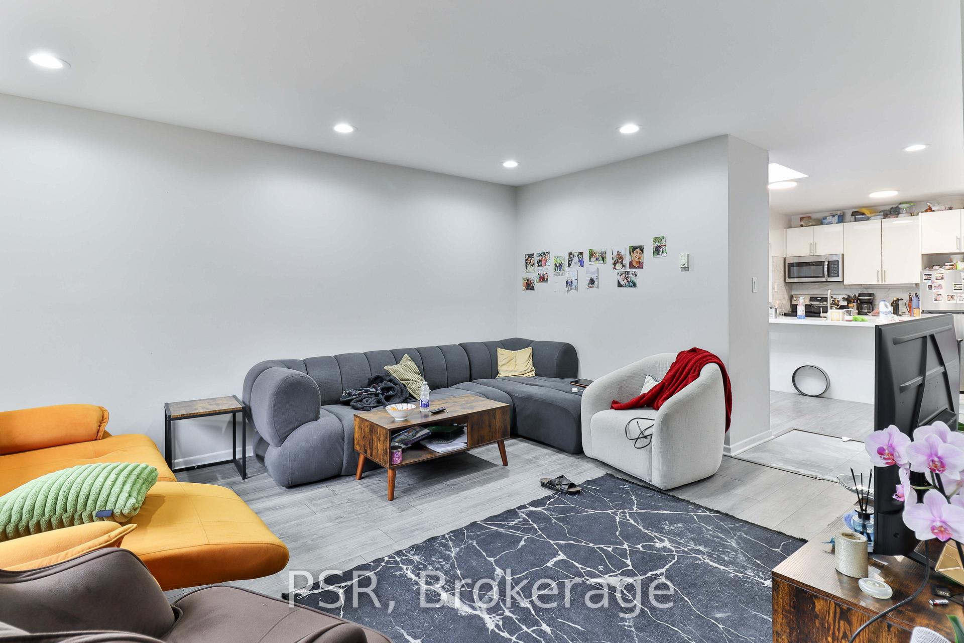 Photo 6 of Unit 3, 104 Beverley Street, Toronto, Kensington-Chinatown — HOMEH