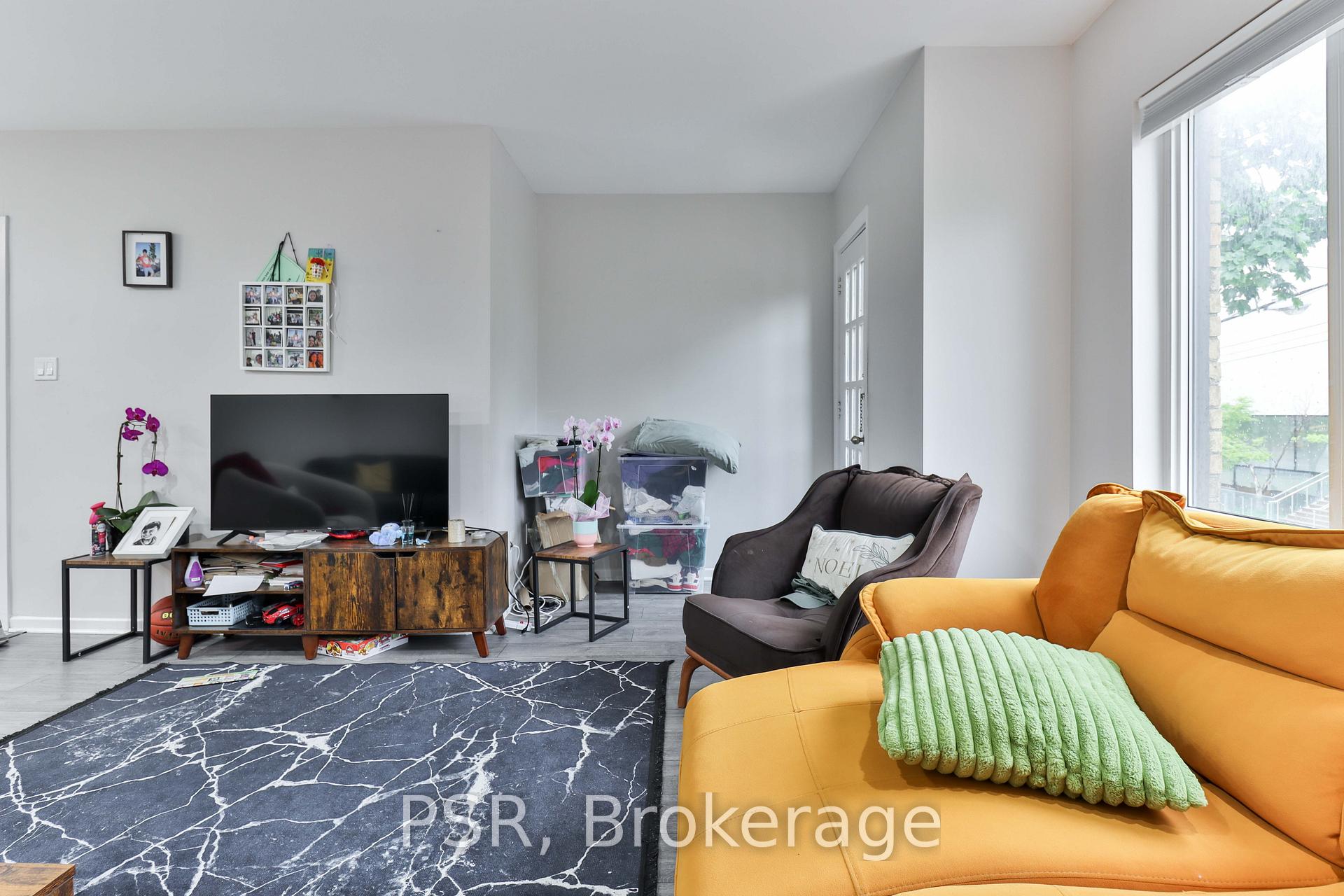 Photo 8 of Unit 3, 104 Beverley Street, Toronto, Kensington-Chinatown — HOMEH