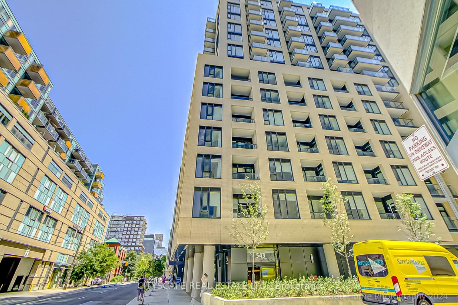Front of Unit 1003, 543 Richmond Street W