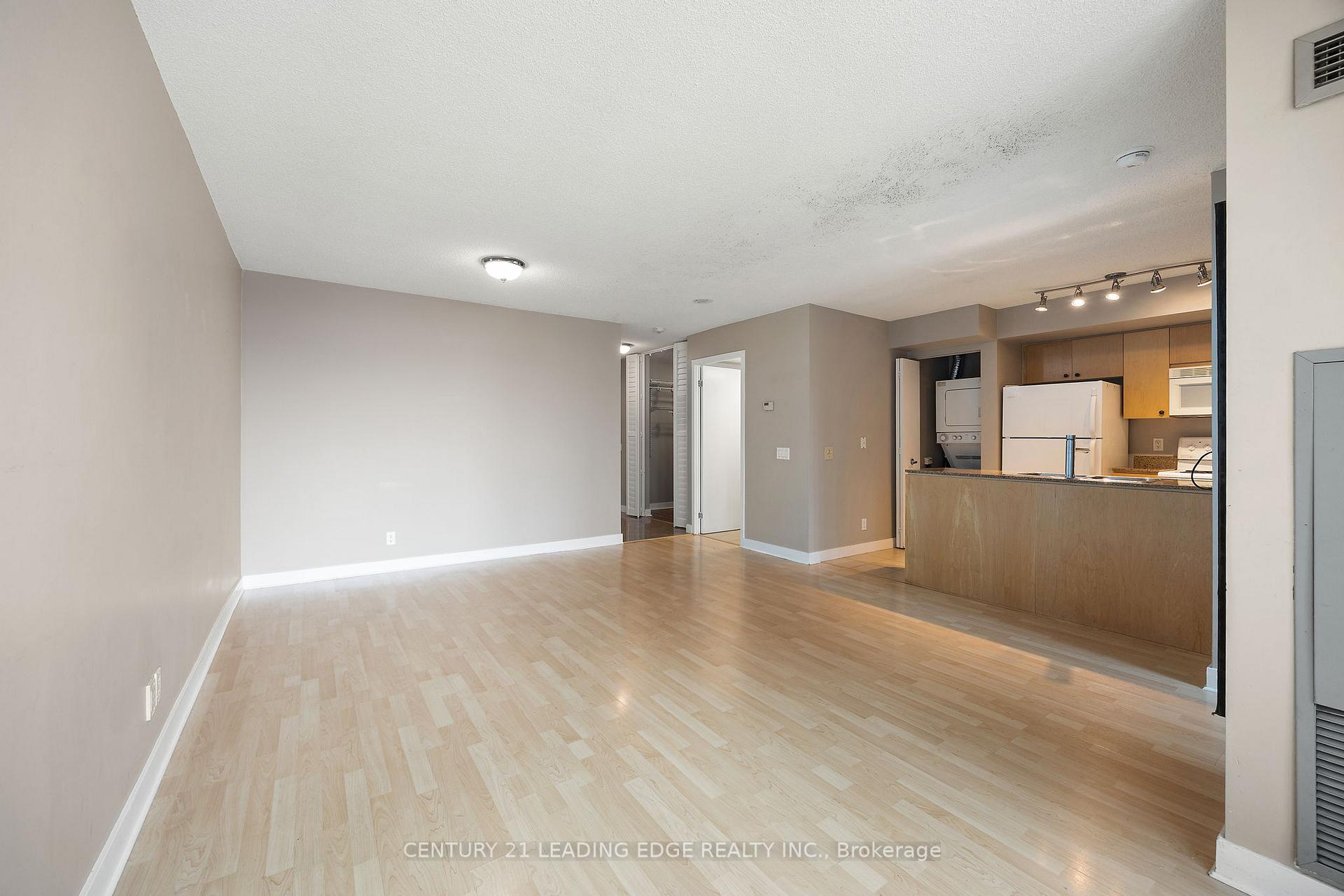 Photo 9 of Unit 2011, 373 Front Street, Toronto, Waterfront Communities — HOMEH