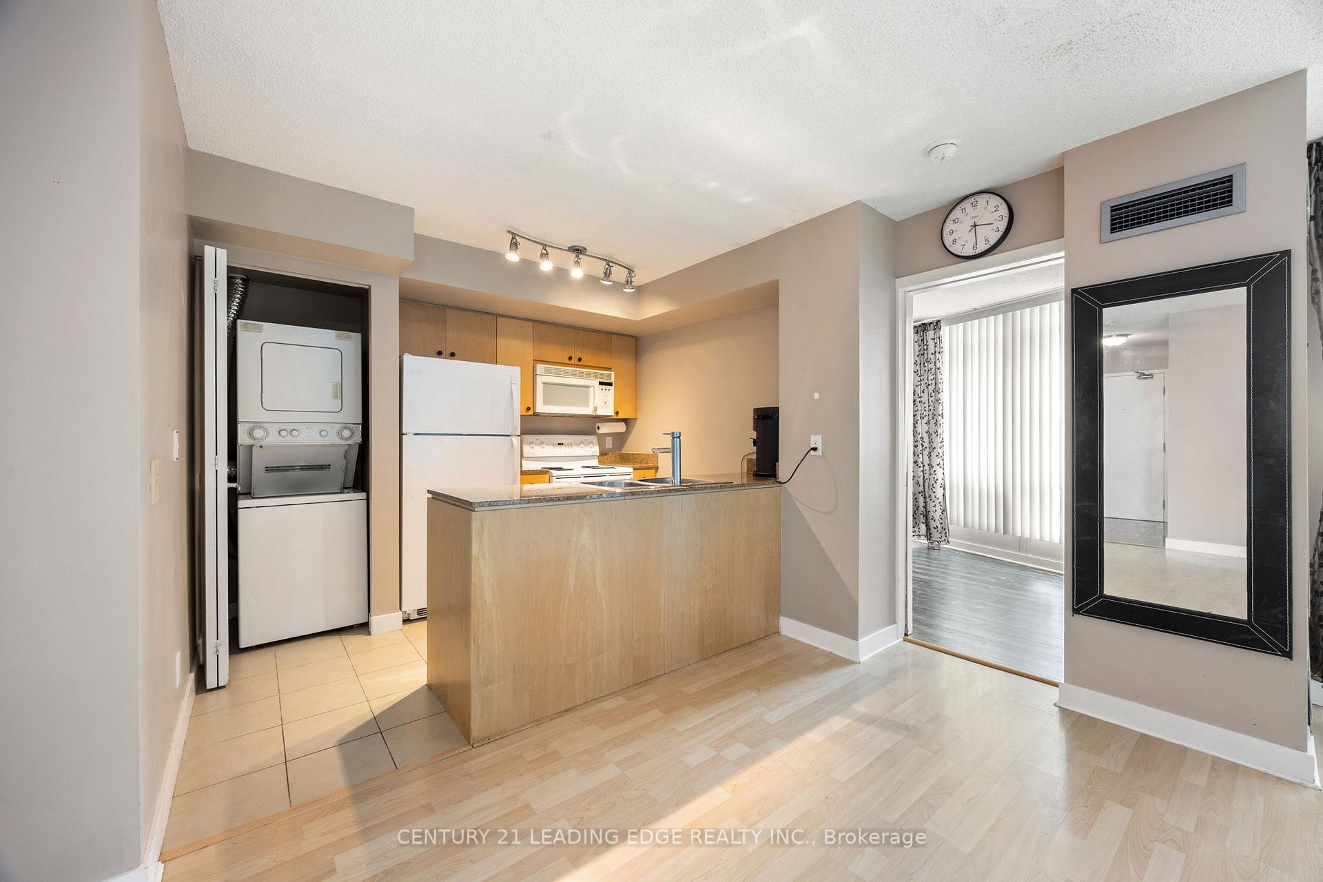 Photo 11 of Unit 2011, 373 Front Street, Toronto, Waterfront Communities — HOMEH