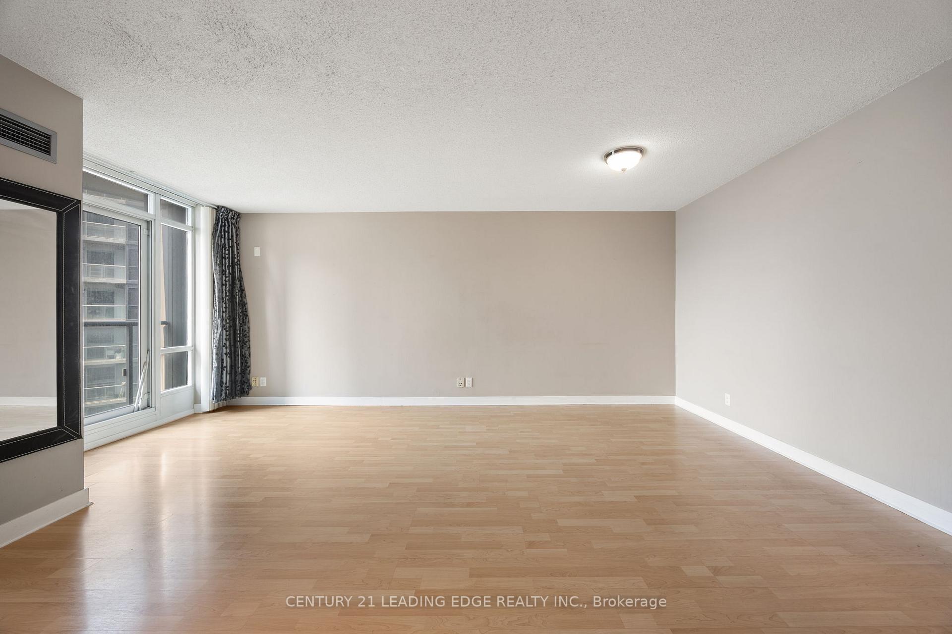 Photo 16 of Unit 2011, 373 Front Street, Toronto, Waterfront Communities — HOMEH