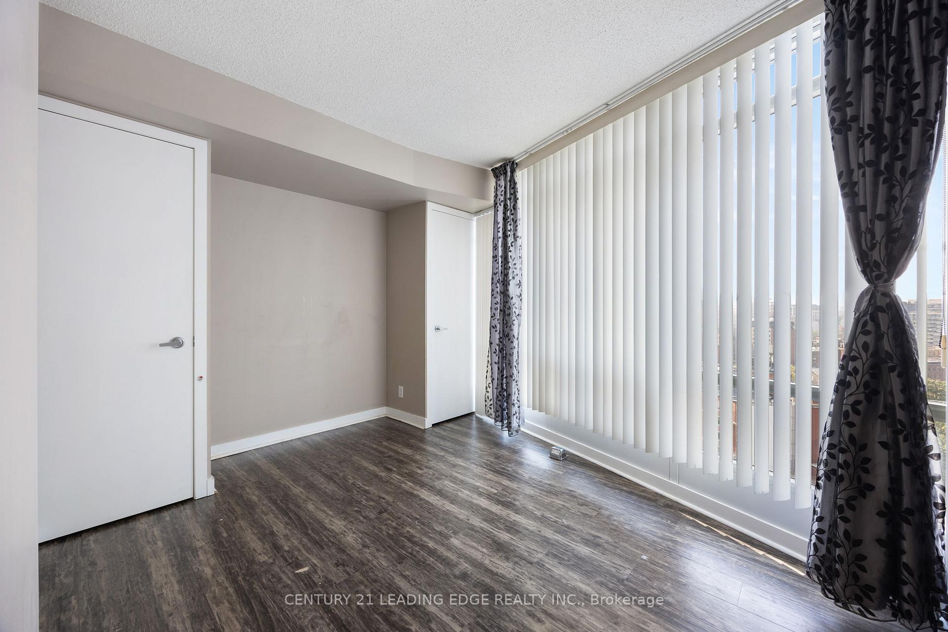 Photo 17 of Unit 2011, 373 Front Street, Toronto, Waterfront Communities — HOMEH