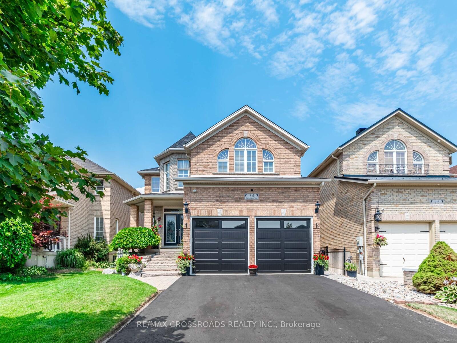 Photo 1 of 10 Parisian Crescent, Barrie, Innis-Shore — HOMEH