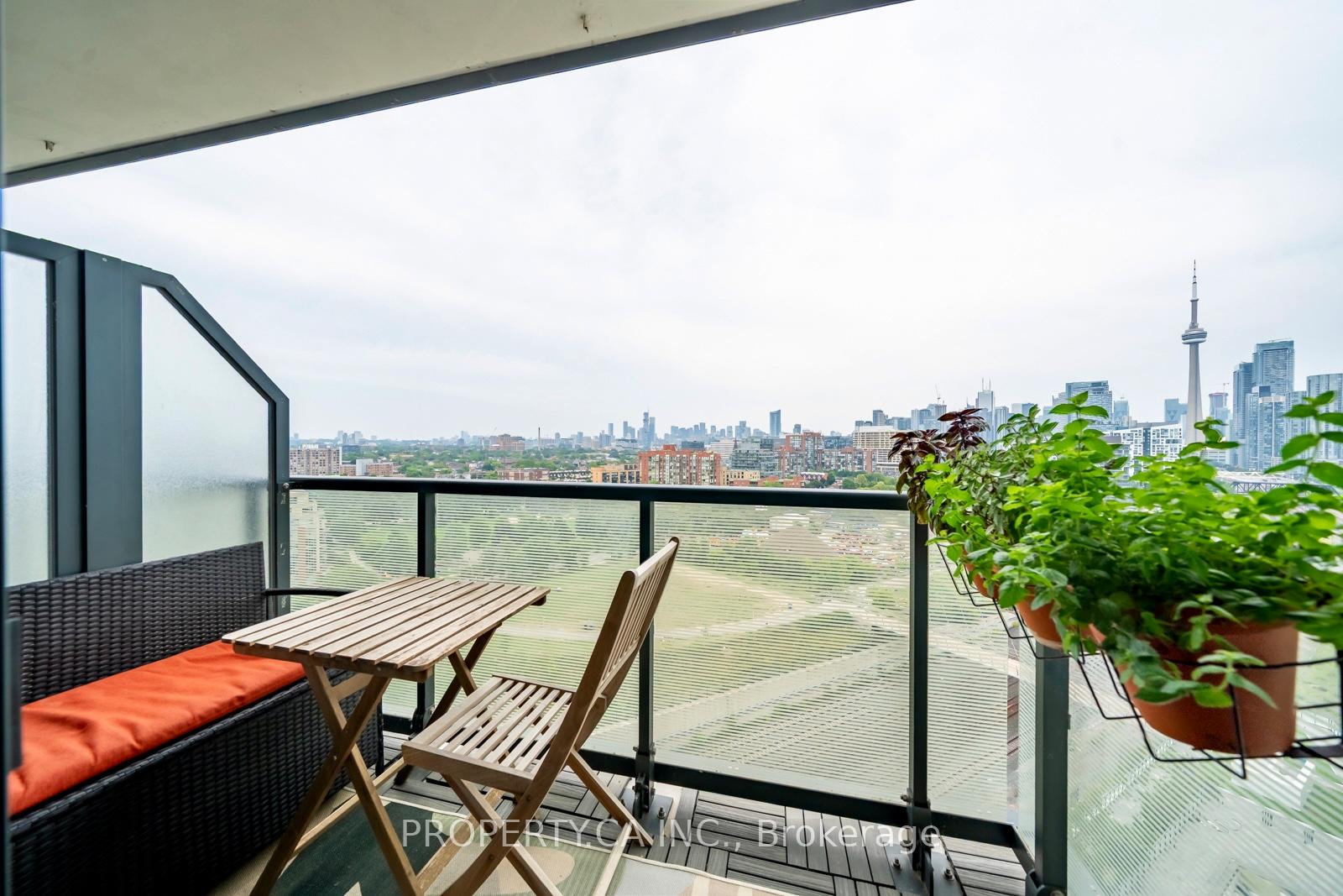Photo 16 of Unit 1310, 50 Ordnance Street, Toronto, Niagara — HOMEH