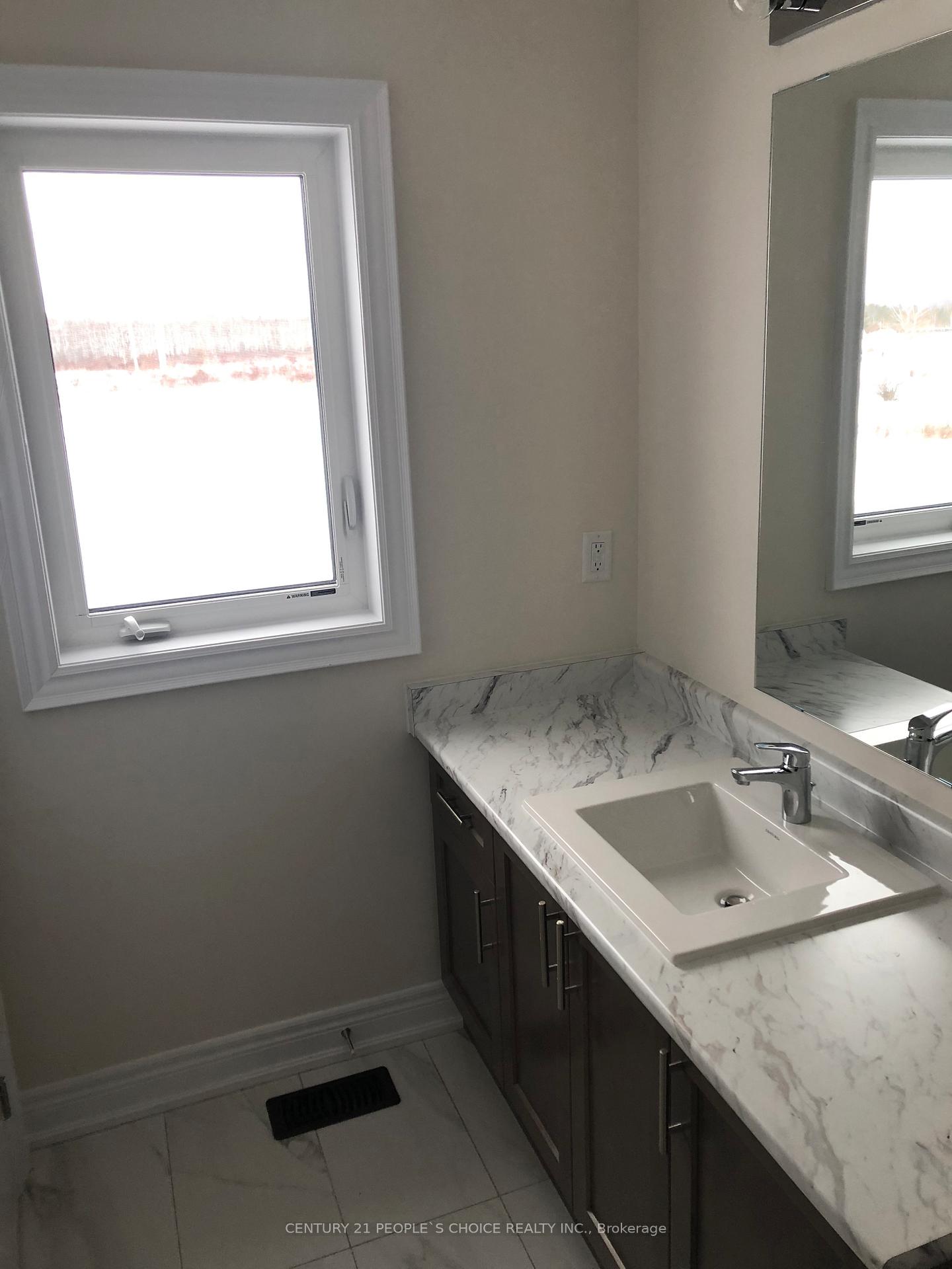 Photo 15 of 311 Atkinson Street, Clearview, Stayner — HOMEH